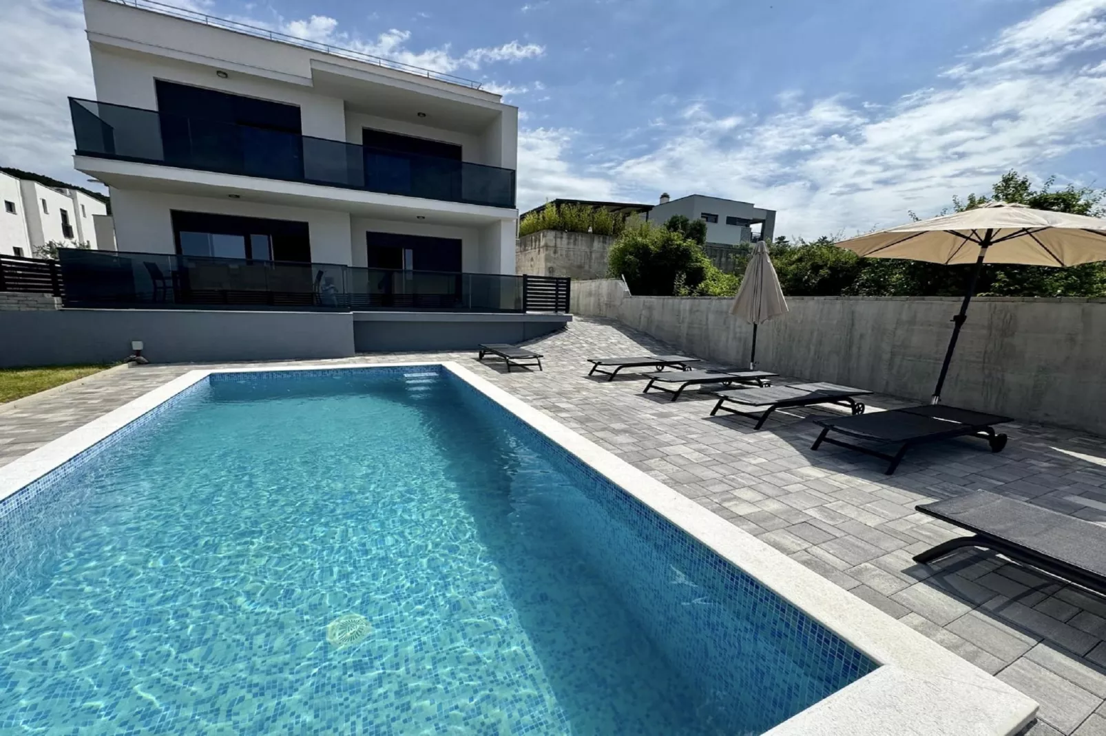 Villa Heavenly Beauty-Exterior summer