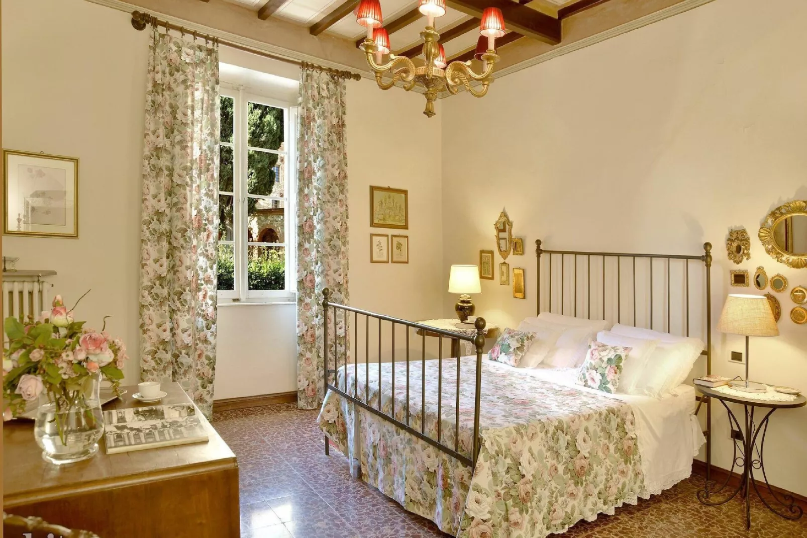 Giuditta Sei-Bedroom