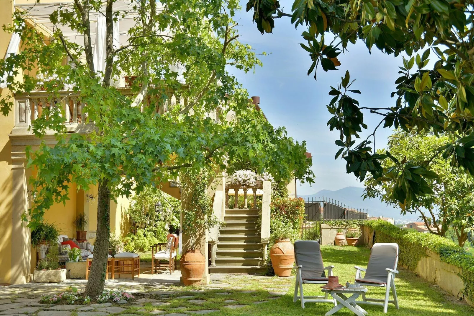 Giuditta Sei-Gardens summer