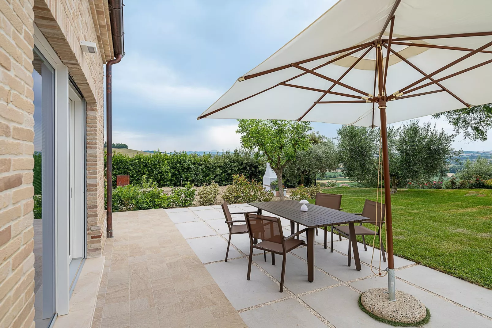Infiniti Colli 4 pax-Terrace balcony