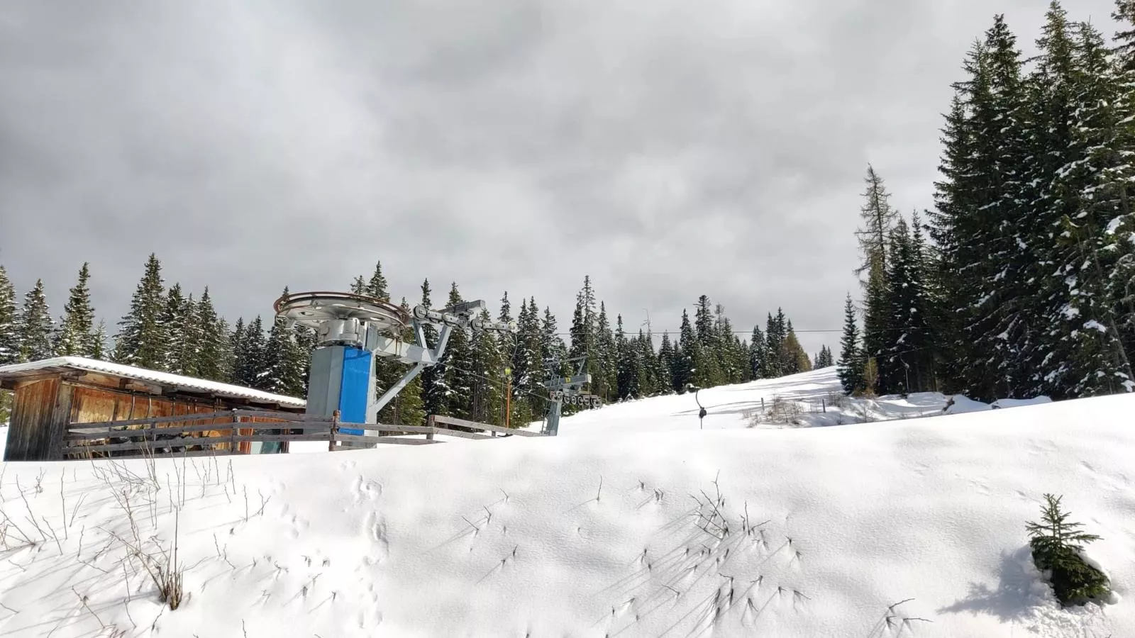 Grebenzen Lodge Edelweiss-Area winter 1km