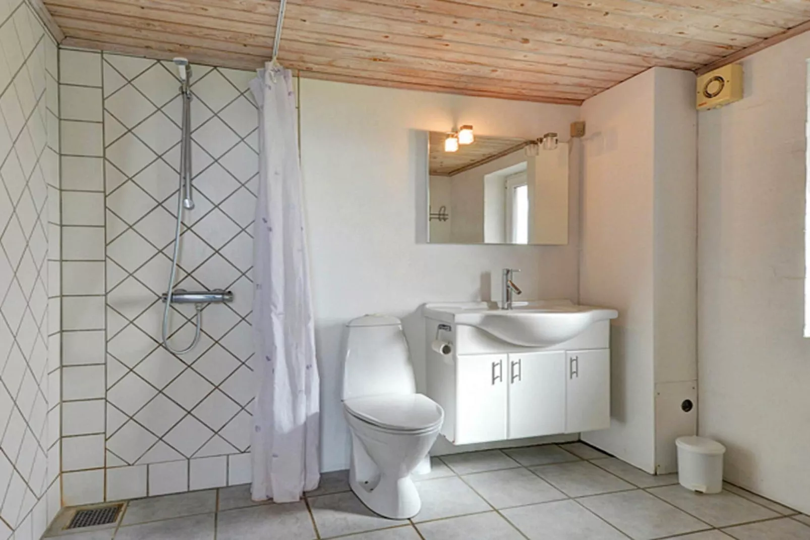4 star holiday home in Thyholm-Indoor