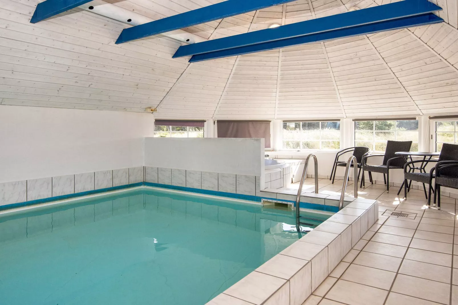 4 Sterne Ferienhaus in Harboøre-Schwimmbad