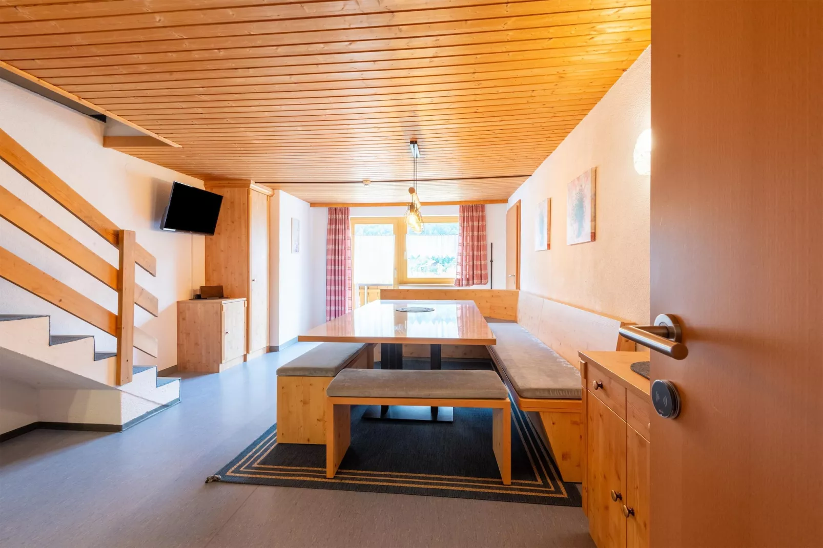 Apartment 4-6/3-Esszimmer