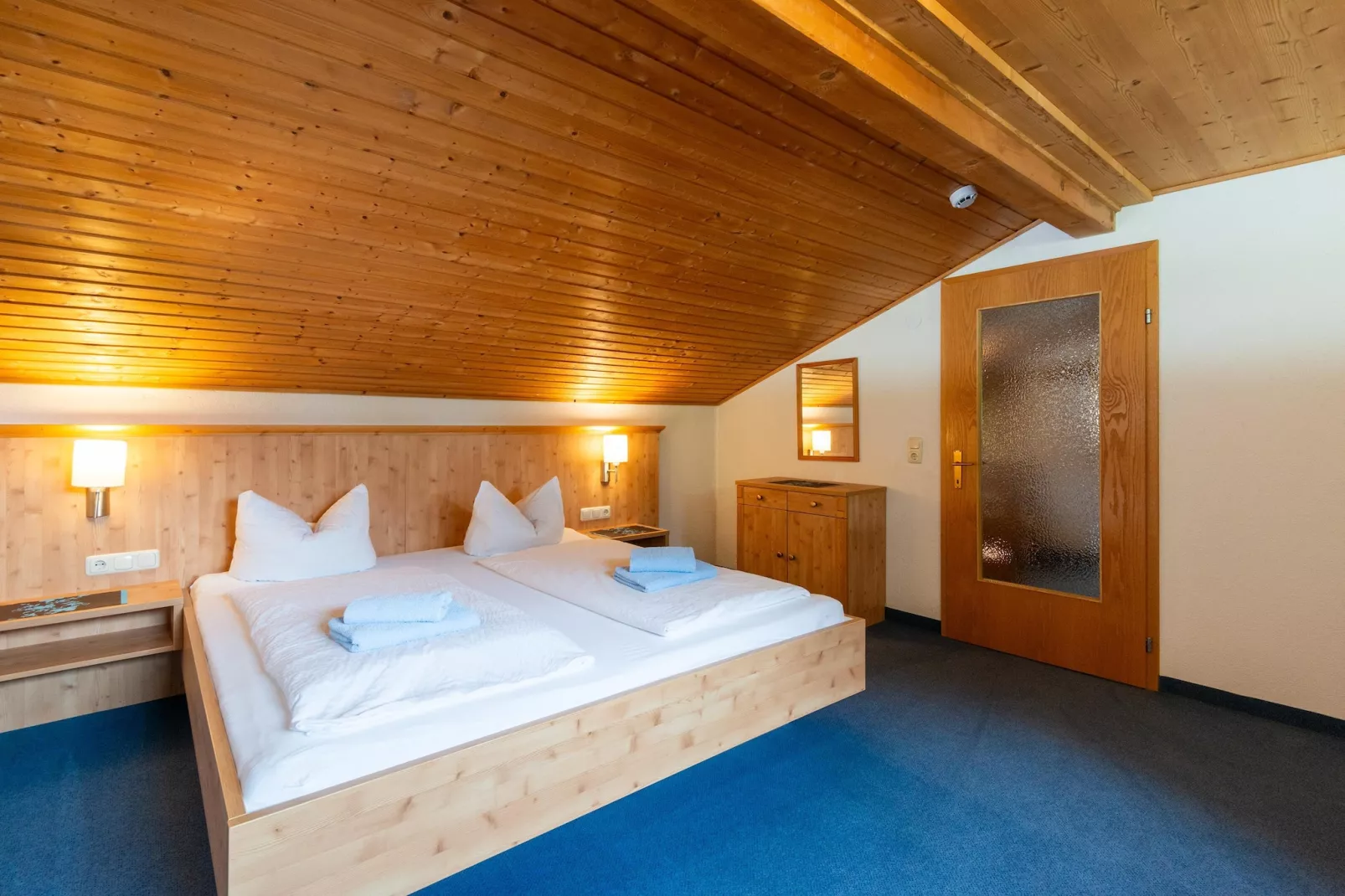 Apartment 4-6/3-Schlafzimmer