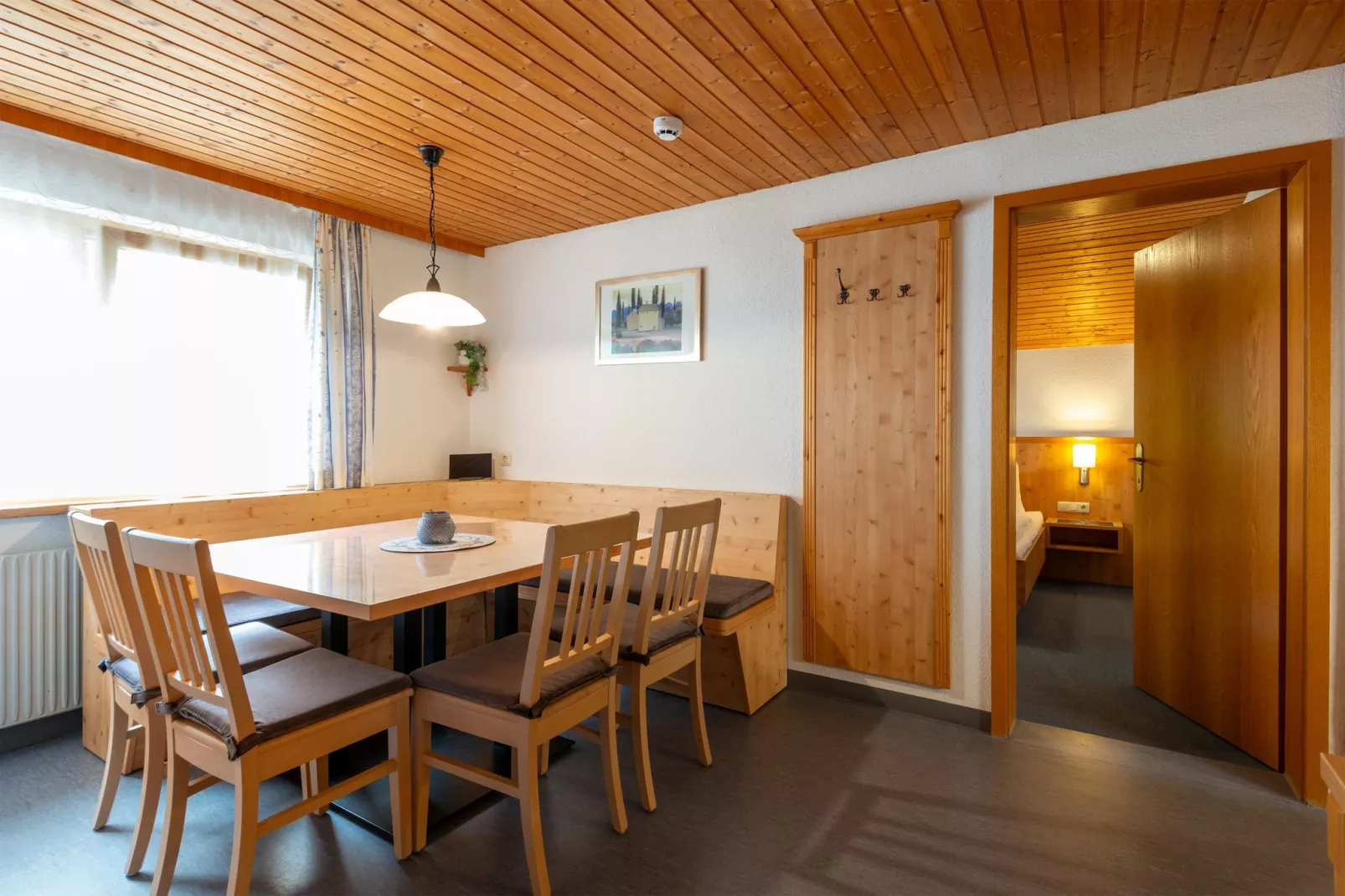 Apartment 4-6/2-Wohnzimmer