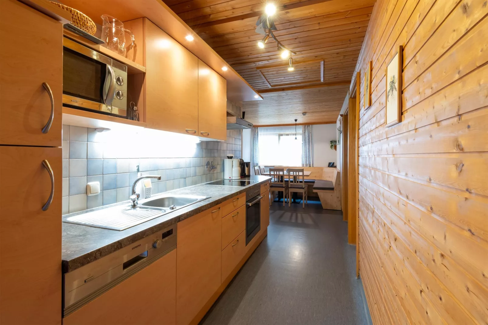 Apartment 4-6/2-Küche