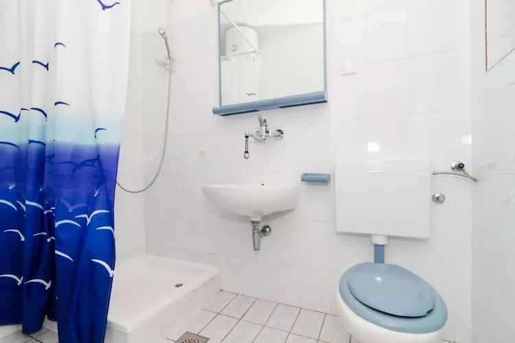Apartments Bezek - Studio Apartment with Sea View-Bathroom