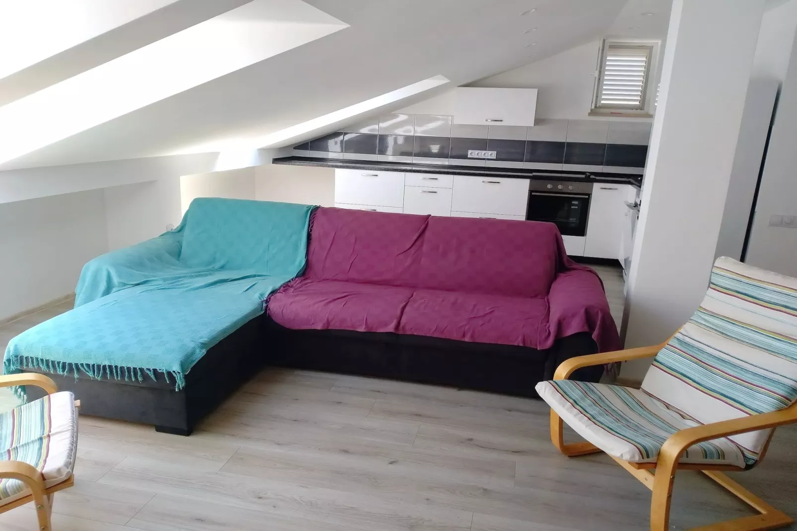 Apartments Bezek-Standard Two Bedroom Apartment with Terrace - potkrovlje-Salon