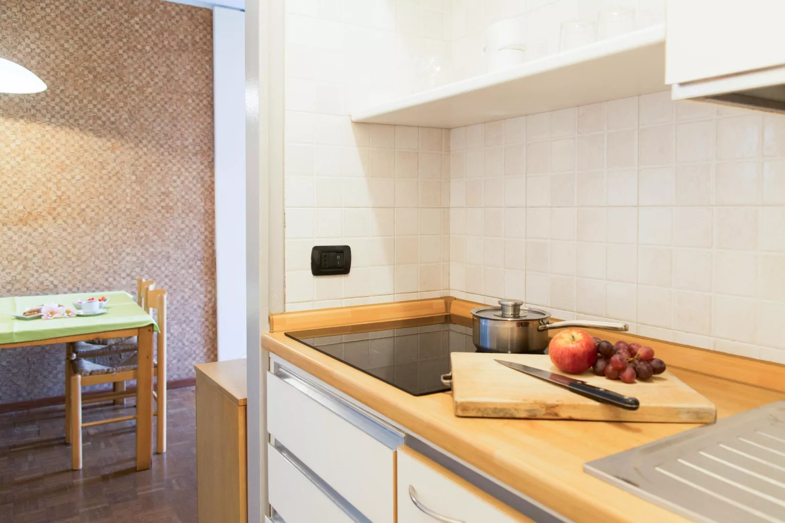Residence Monica, Riva del Garda-AP2 COM-Kitchen