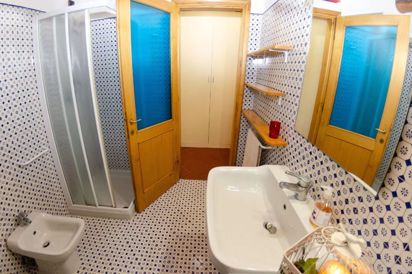 Le Piane-Bathroom