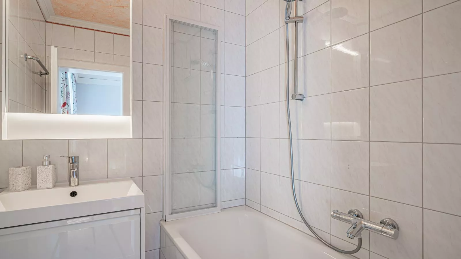 Moser-Bathroom