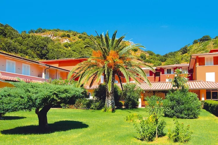TH Holiday resort Ortano Mare Village & Residence Rio Marina-Bilo 5 Le Ville-1 piano balcone-Gardens summer