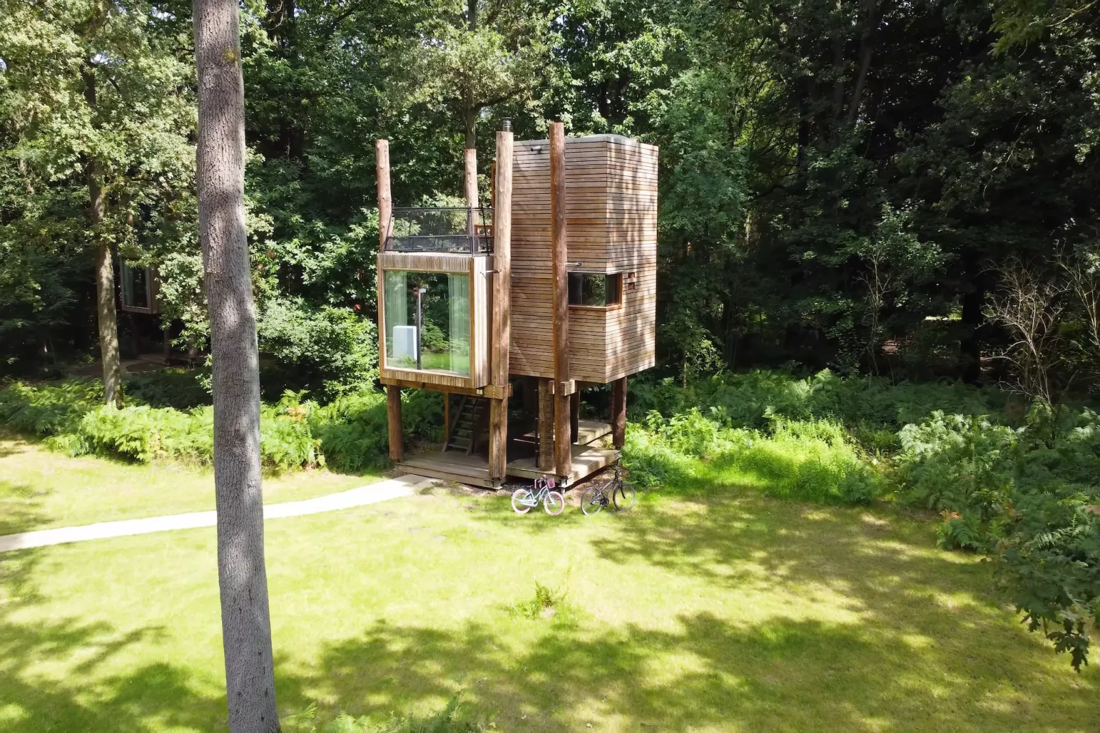The TreeLoft by YourNature-Exterior summer