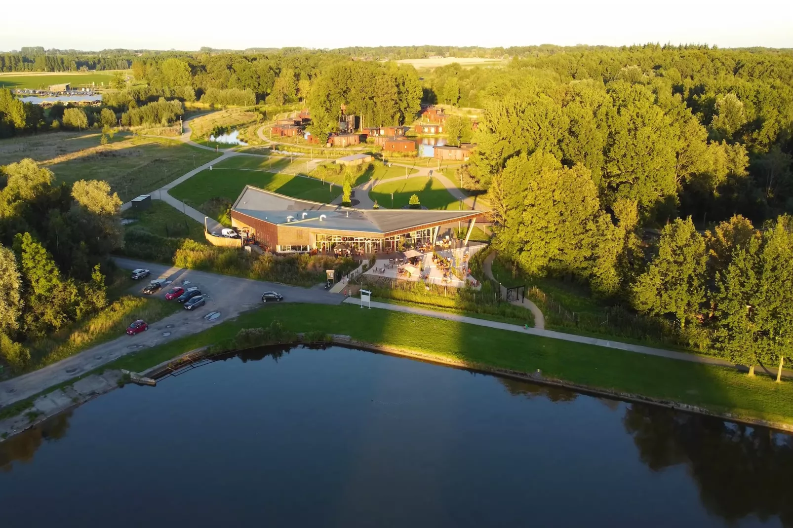 The Large Lake House by YourNature-Areas summer 1km