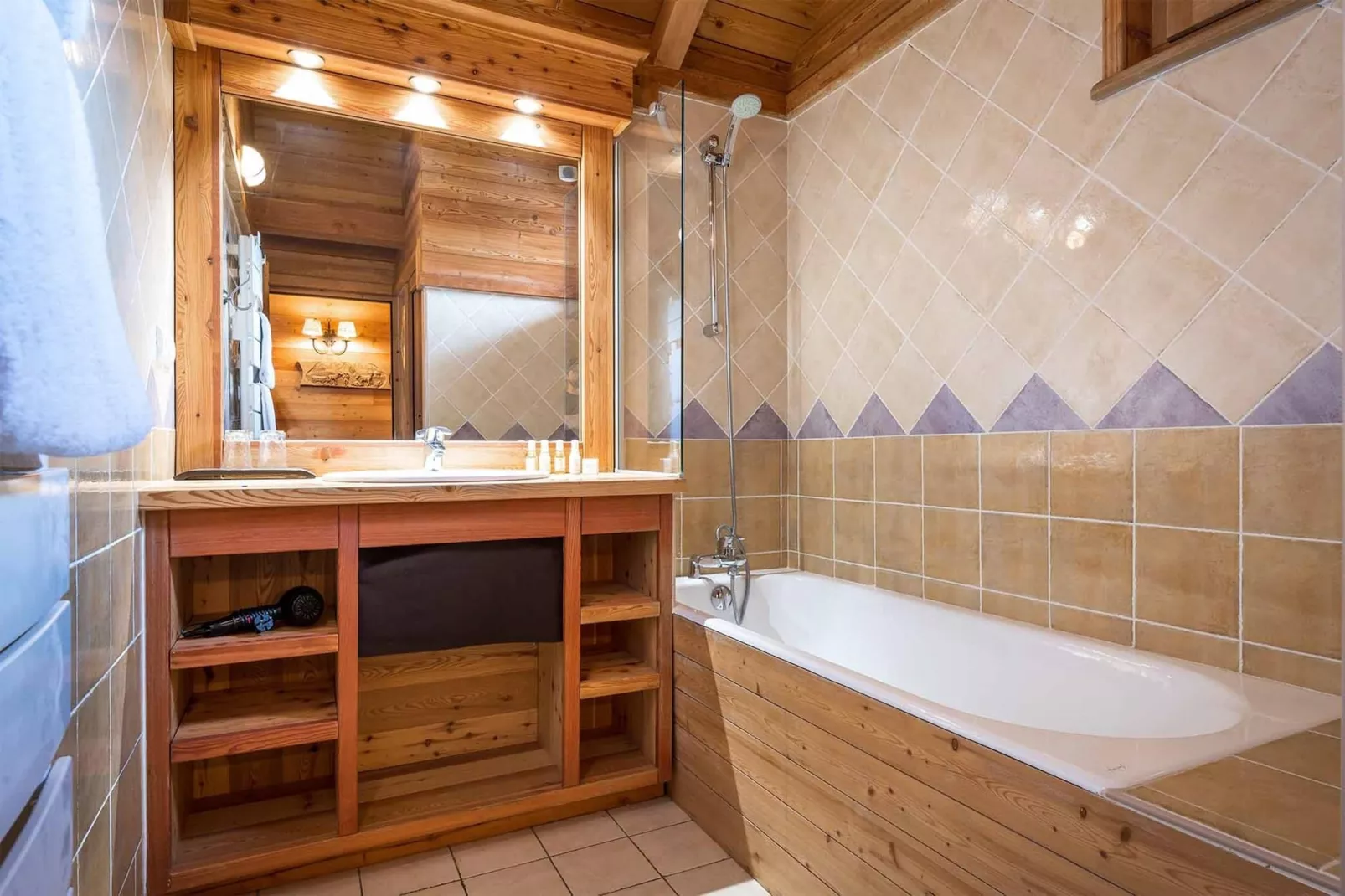 Chalet Lièvre Blanc-Bathroom