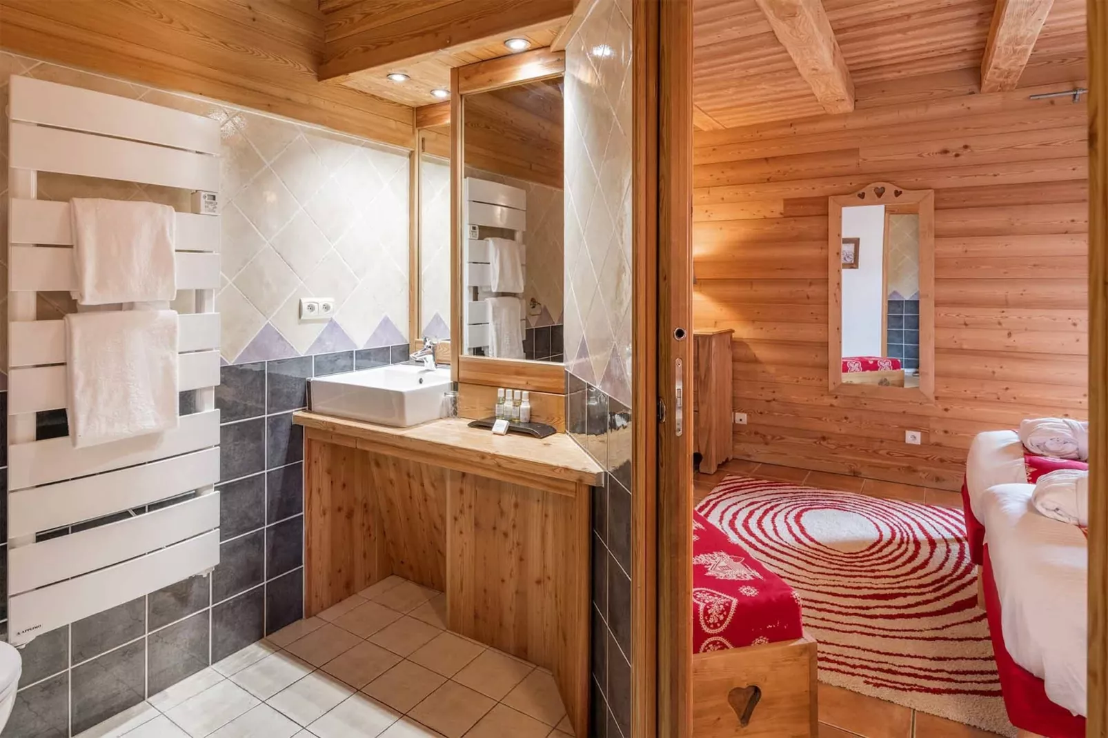 Chalet Marmotte-Bathroom