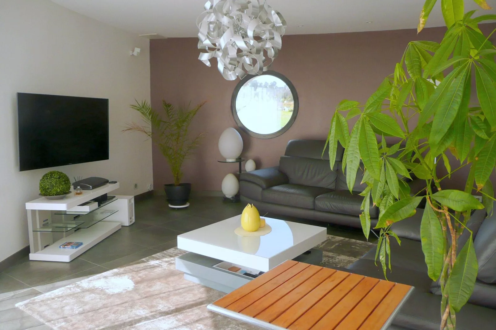 Premium-Ferienvilla mit Jacuzzi 180° Panorama-Meerblick Telgruc-sur-Mer-Living room