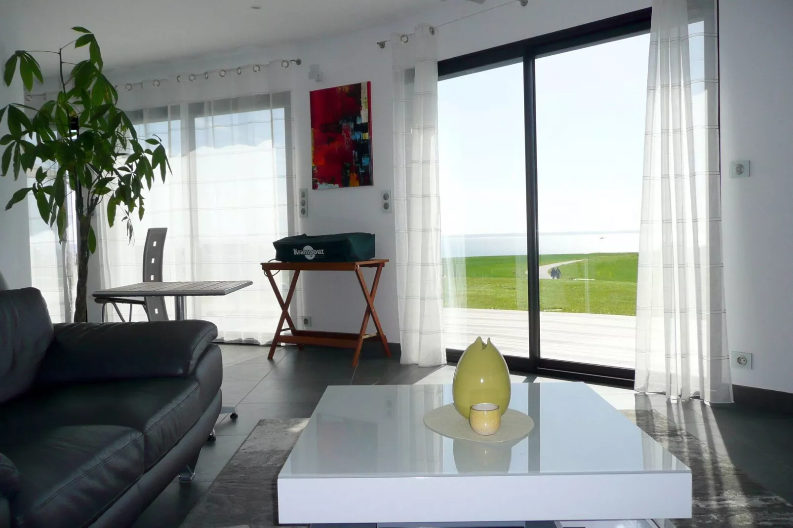 Premium-Ferienvilla mit Jacuzzi 180° Panorama-Meerblick Telgruc-sur-Mer-Living room