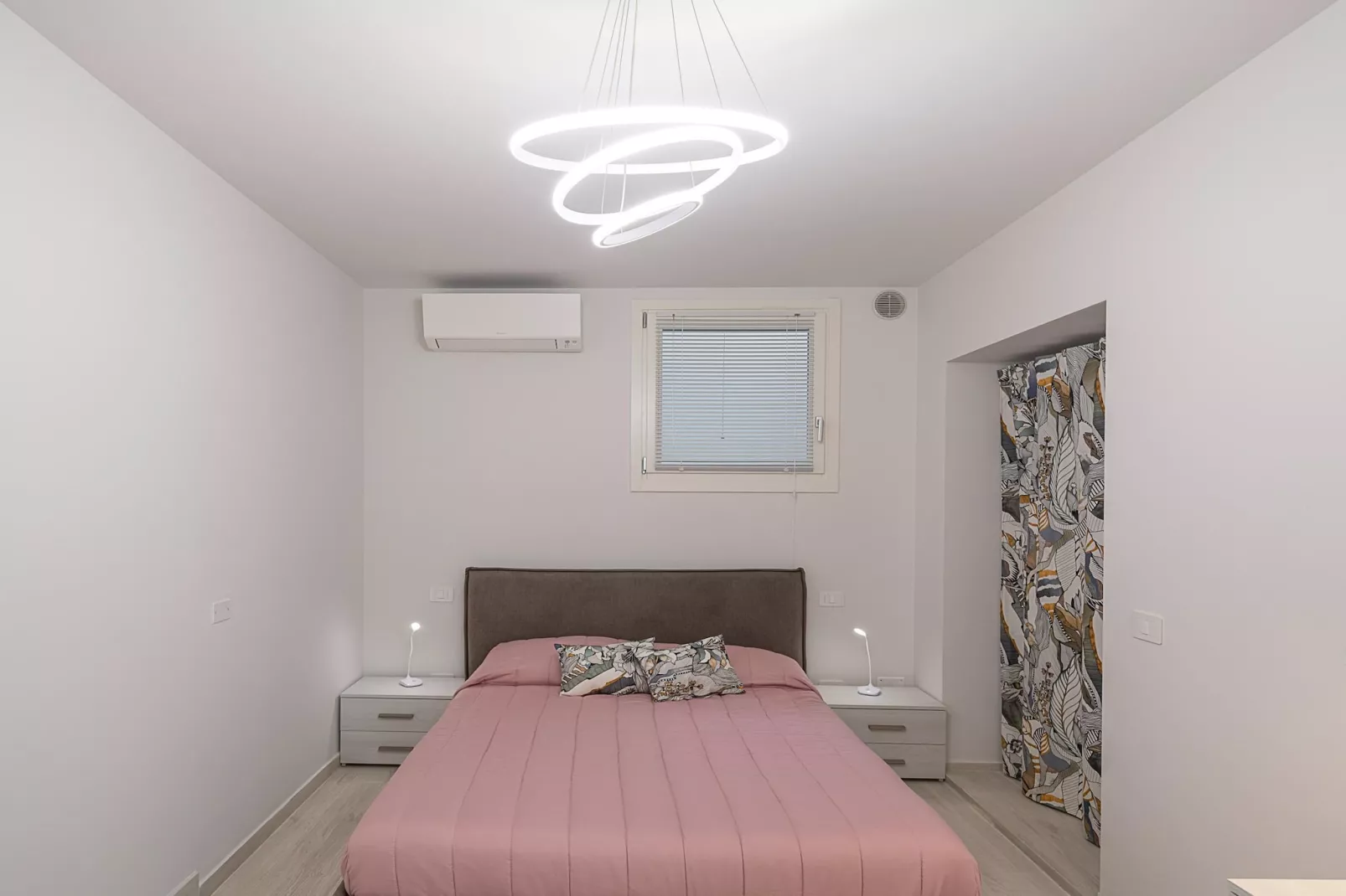 Infiniti Colli 6 pax-Bedroom