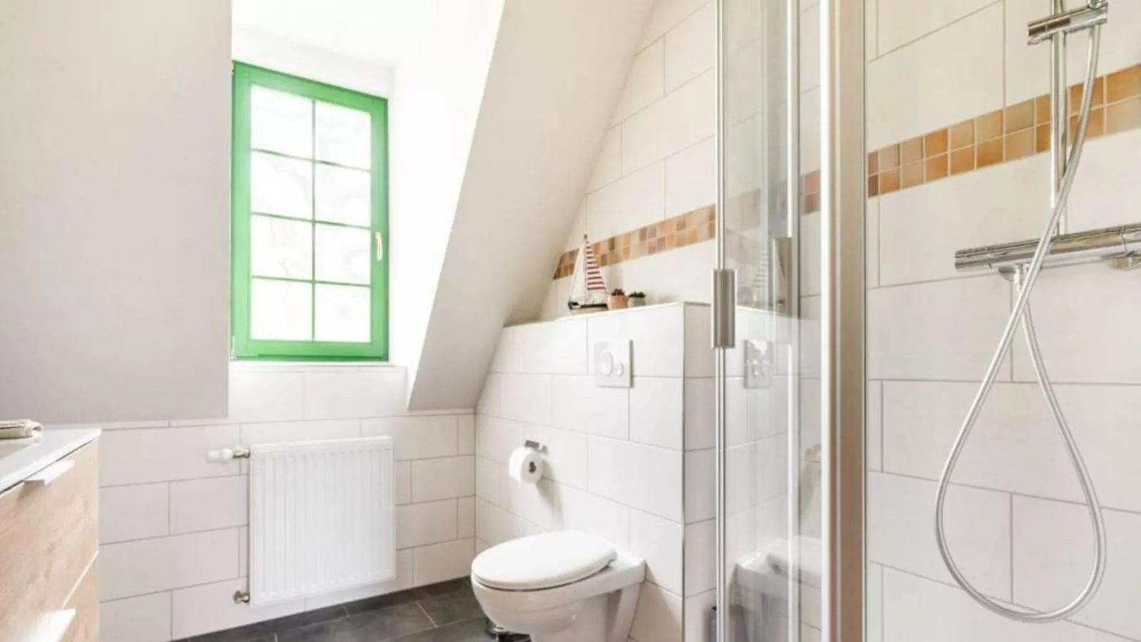 Alma-Bathroom