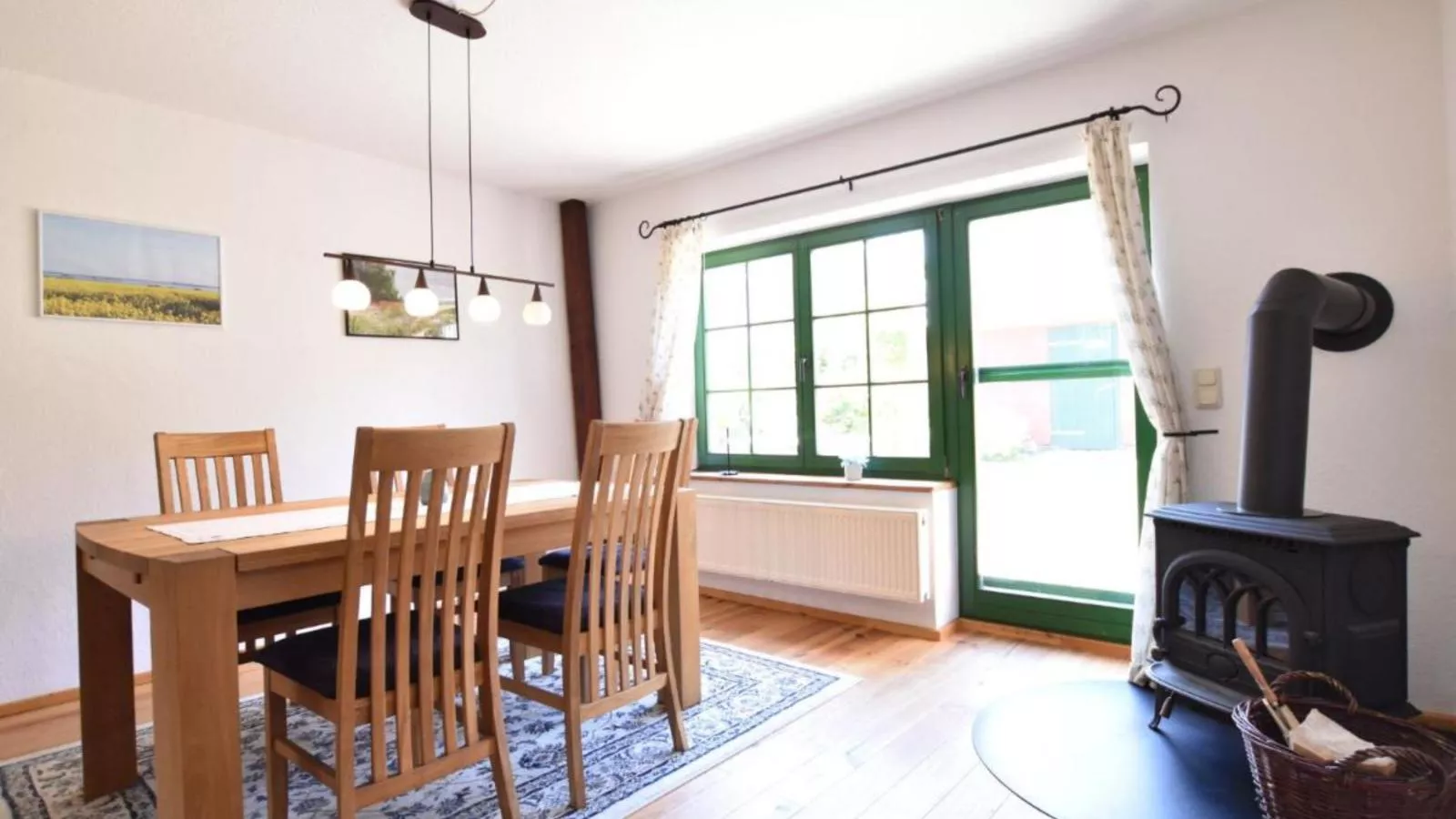 Greta-Dining room