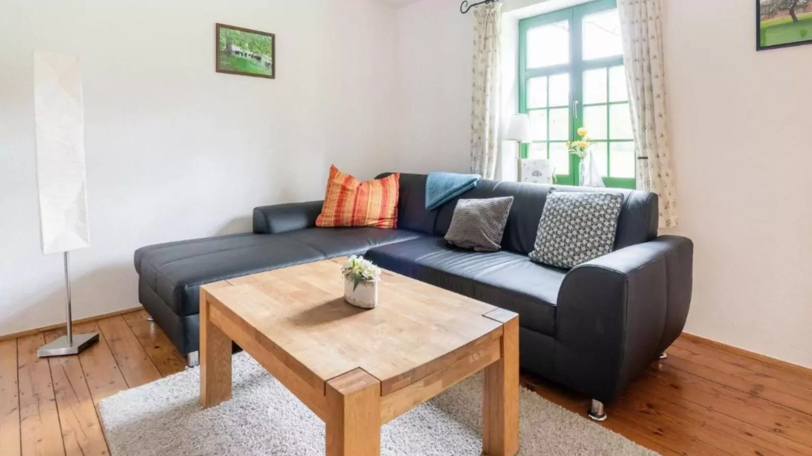 Greta-Living room
