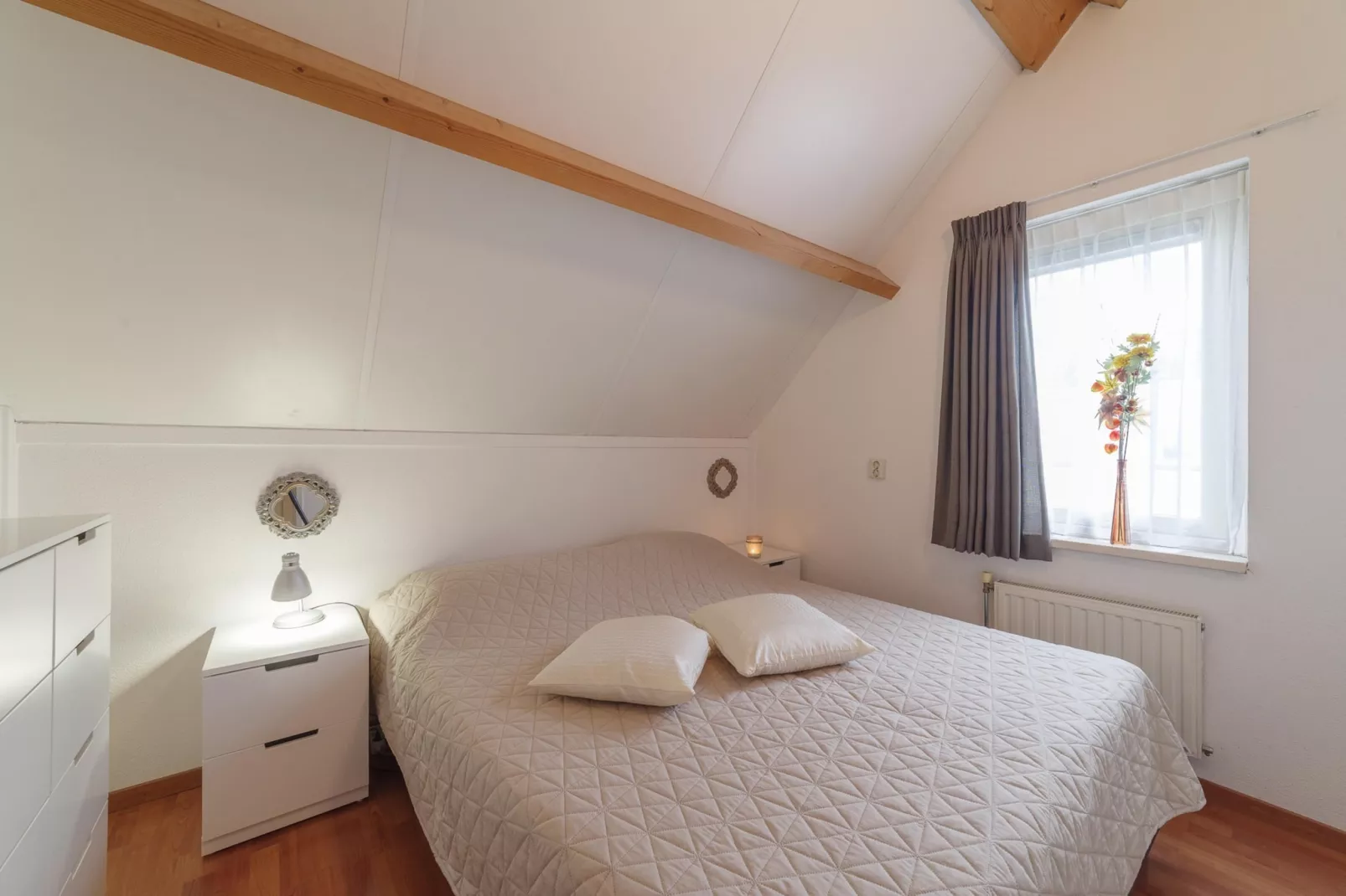 Villapark De Oesterbaai 99-Bedroom
