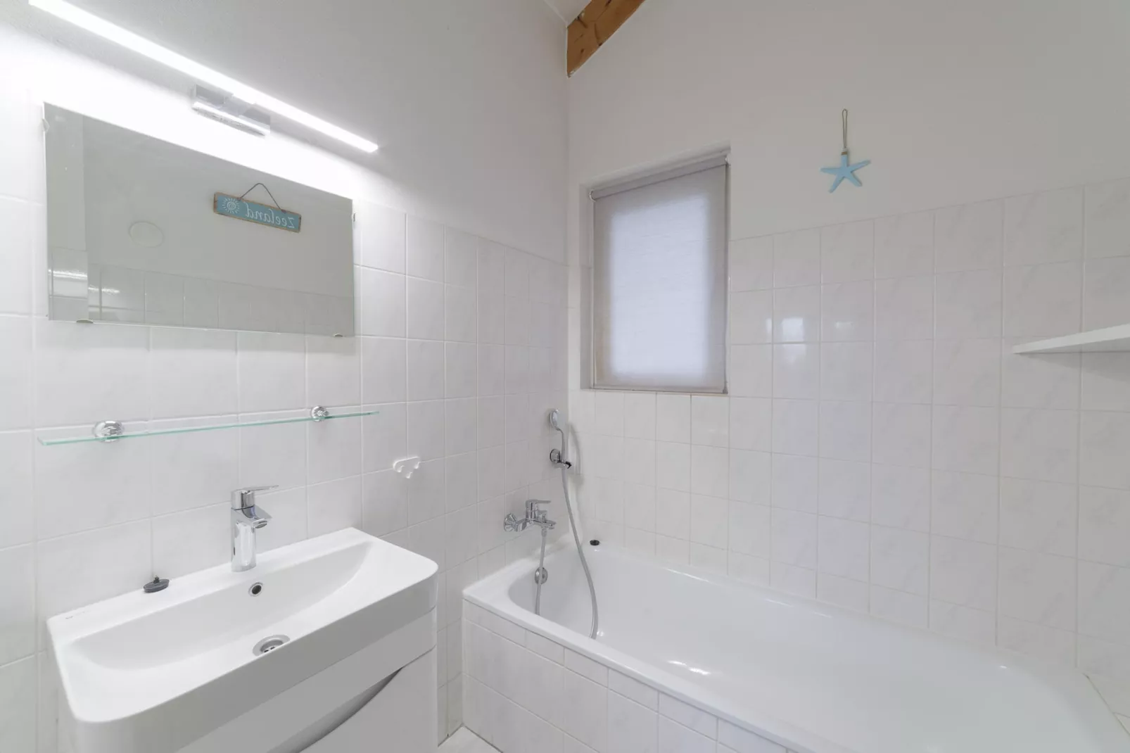 Villapark De Oesterbaai 99-Bathroom