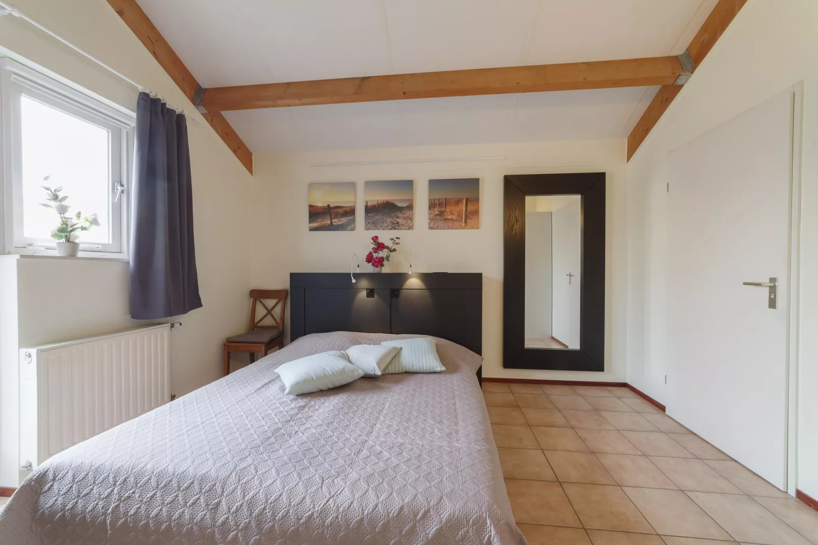 Villapark De Oesterbaai 112-Bedroom
