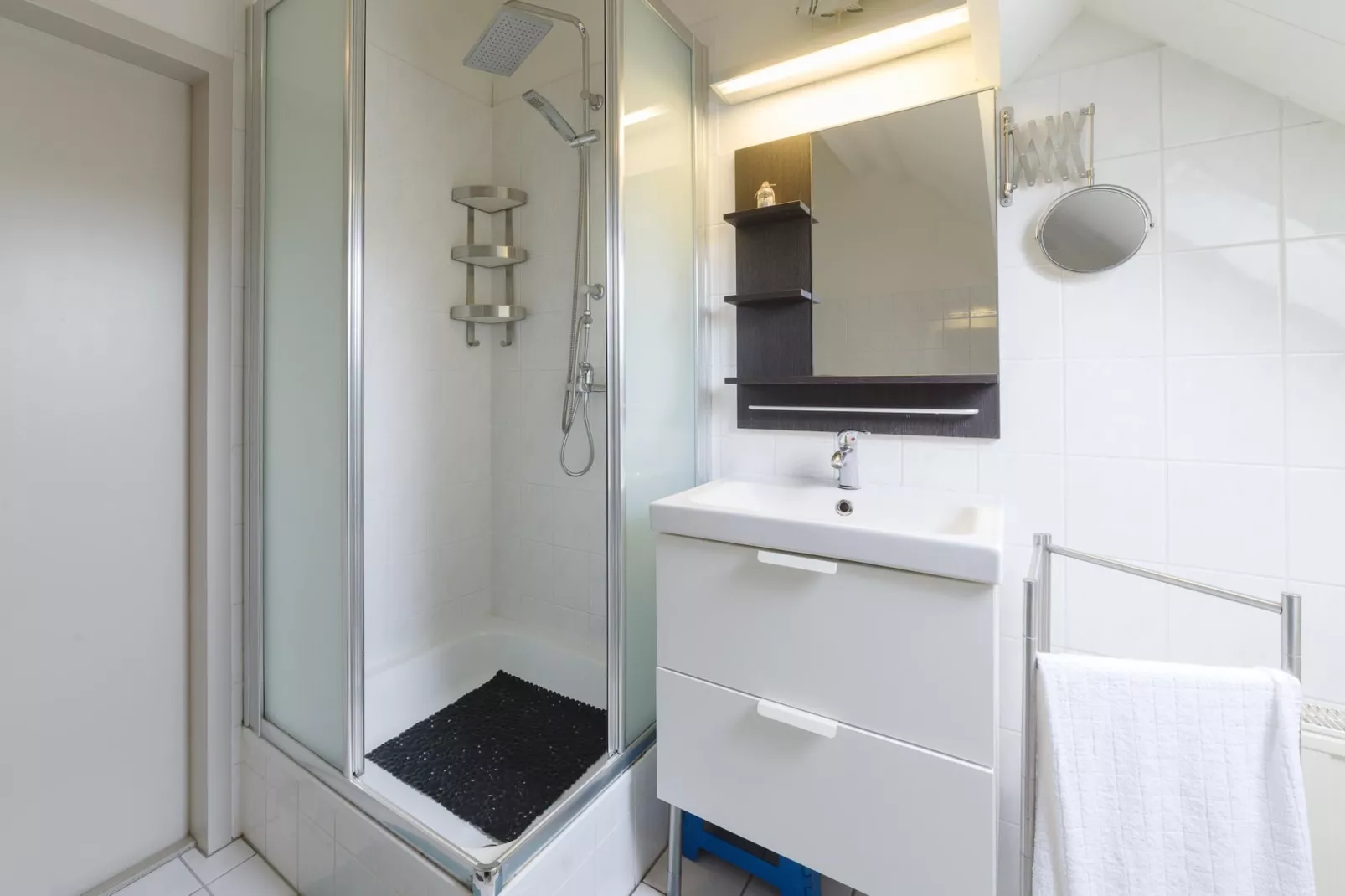 Villapark De Oesterbaai 117-Bathroom