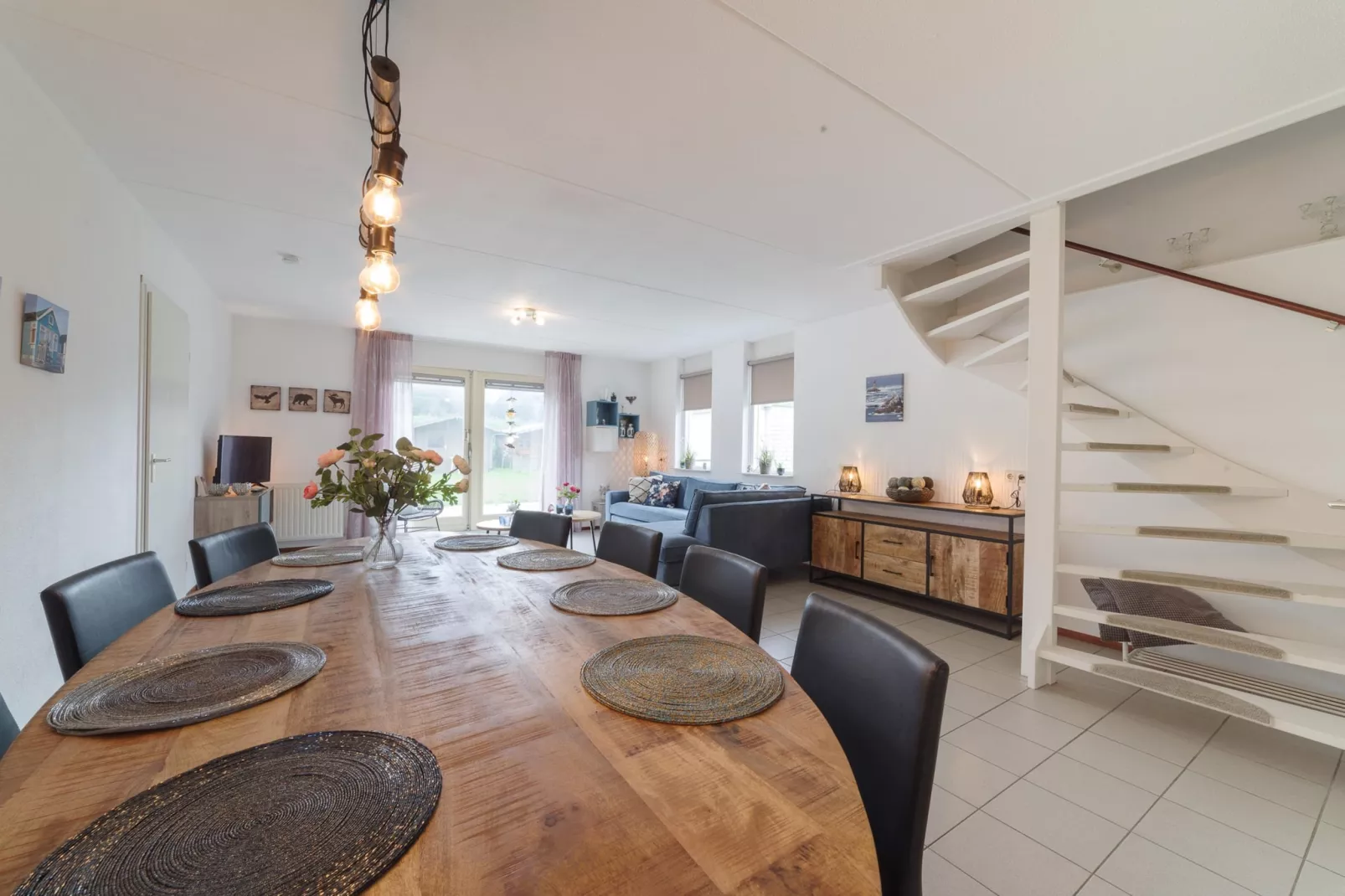 Villapark De Oesterbaai 123-Esszimmer