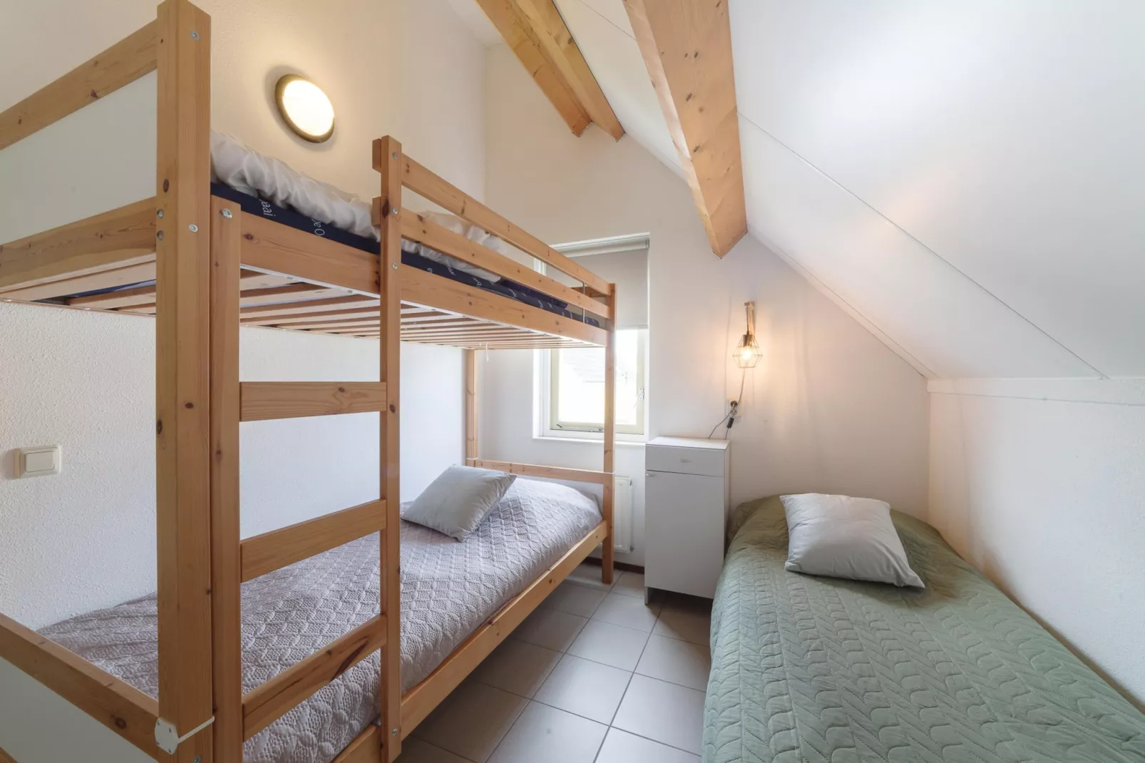 Villapark De Oesterbaai 123-Schlafzimmer