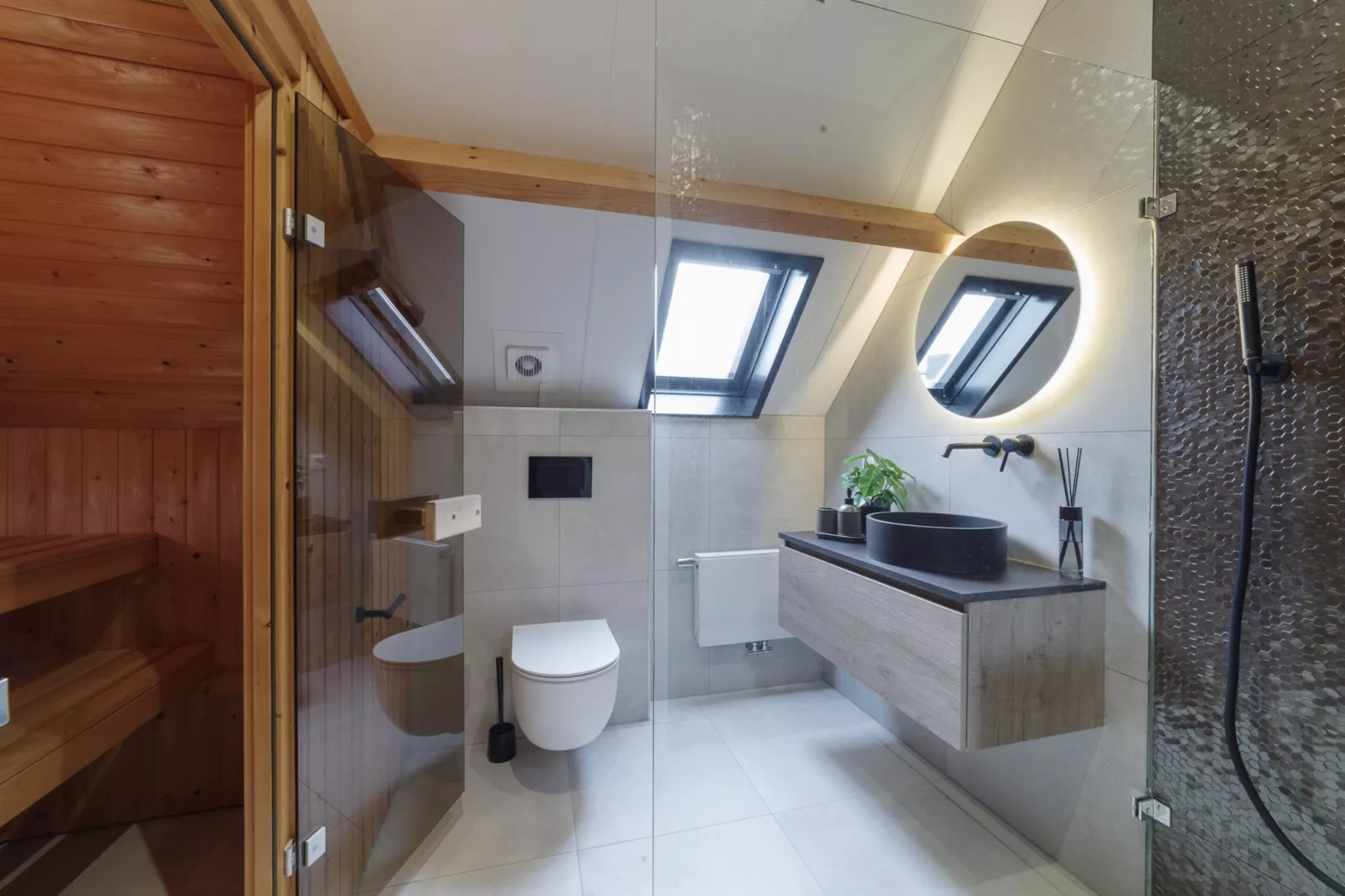 Villapark De Oesterbaai 126-Bathroom