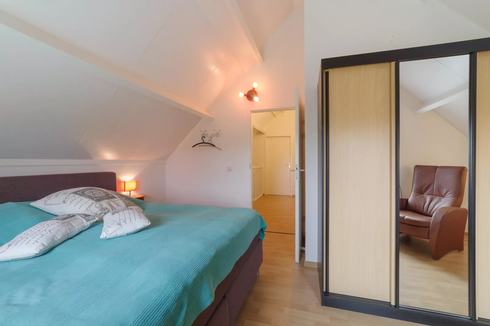 Villapark De Oesterbaai 131-Chambre
