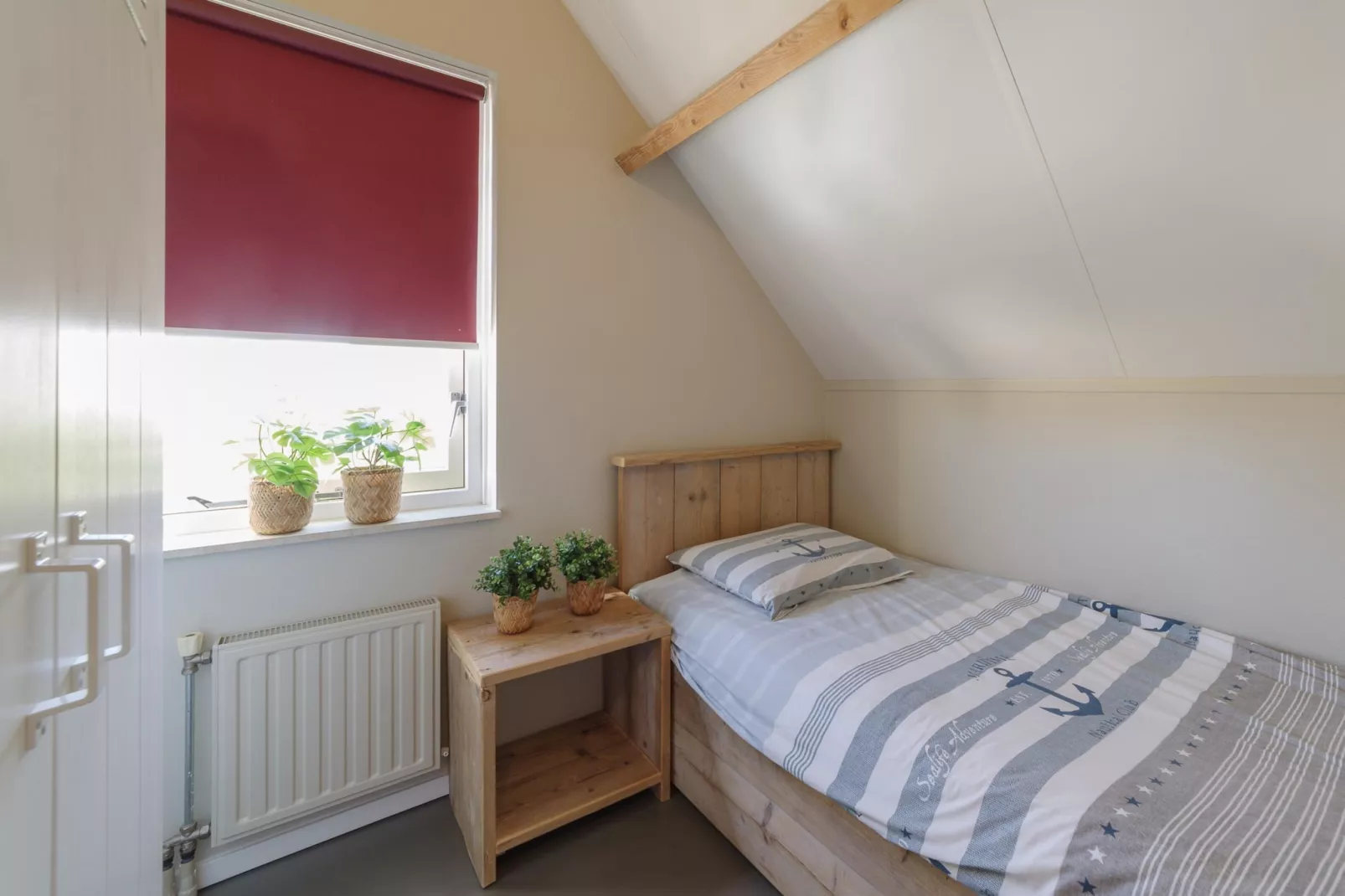 Villapark De Oesterbaai 74-Chambre