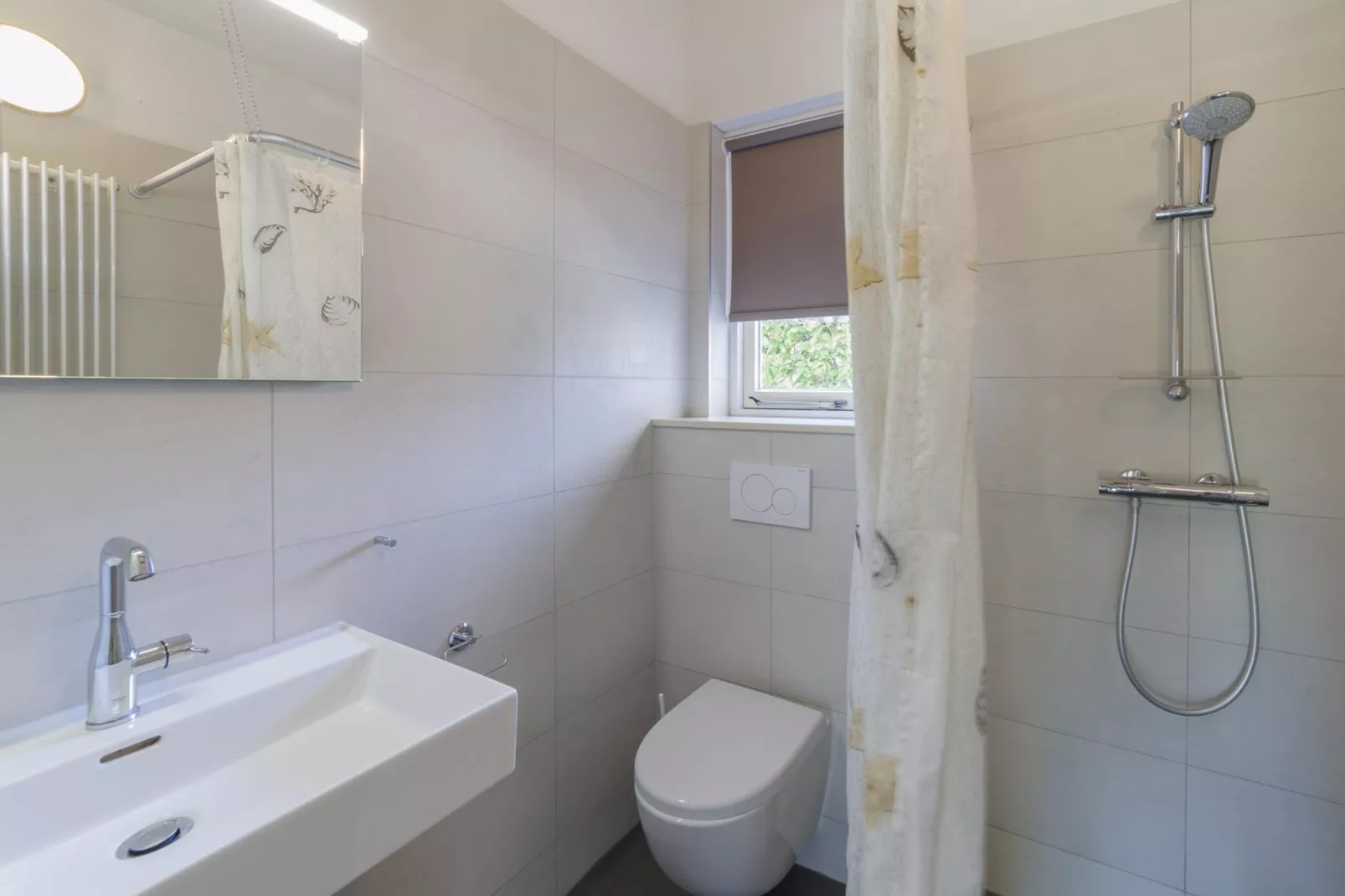 Villapark De Oesterbaai 74-Salle de bain