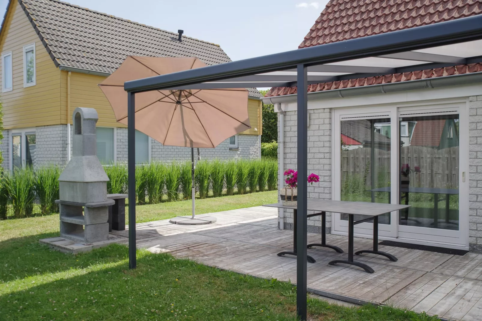 Villapark De Oesterbaai 10-Terrace balcony
