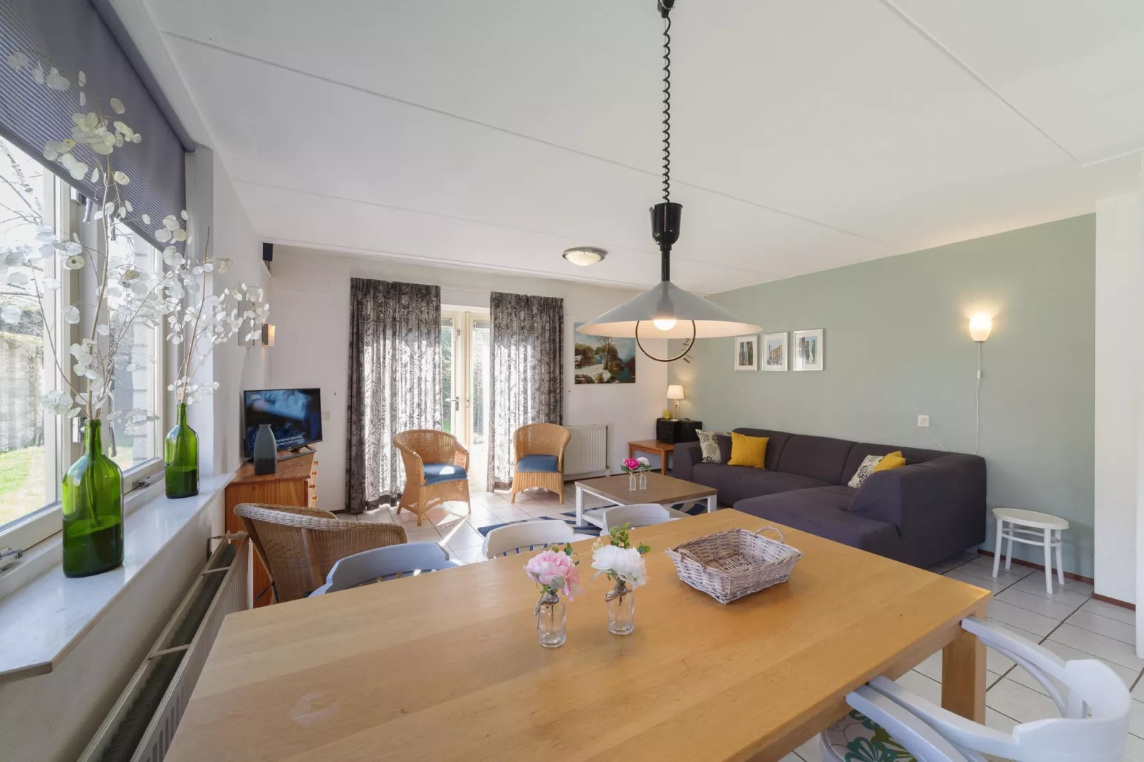 Villapark De Oesterbaai 27-Living room