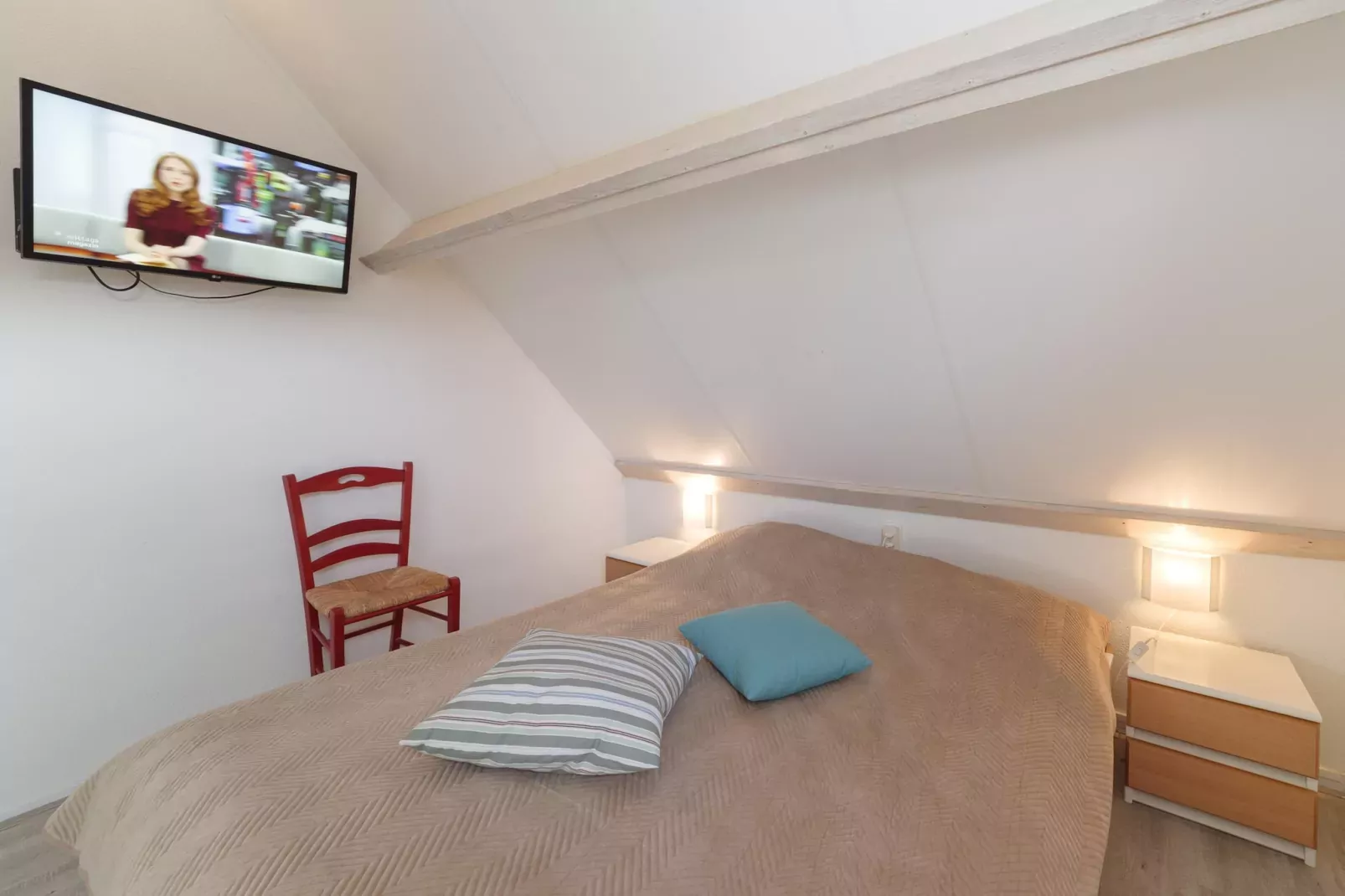 Villapark De Oesterbaai 28-Chambre