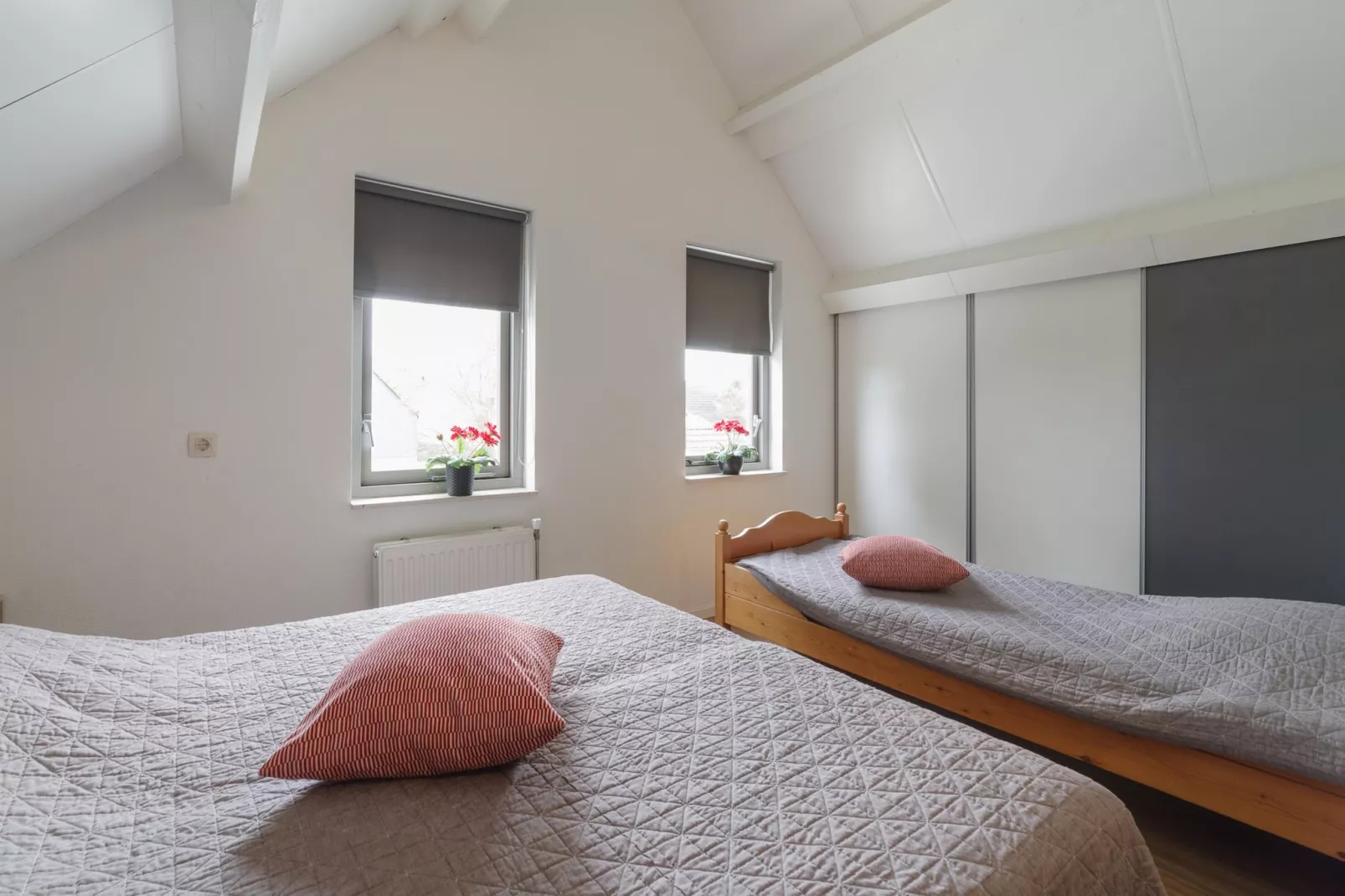 Villapark De Oesterbaai 49-Schlafzimmer