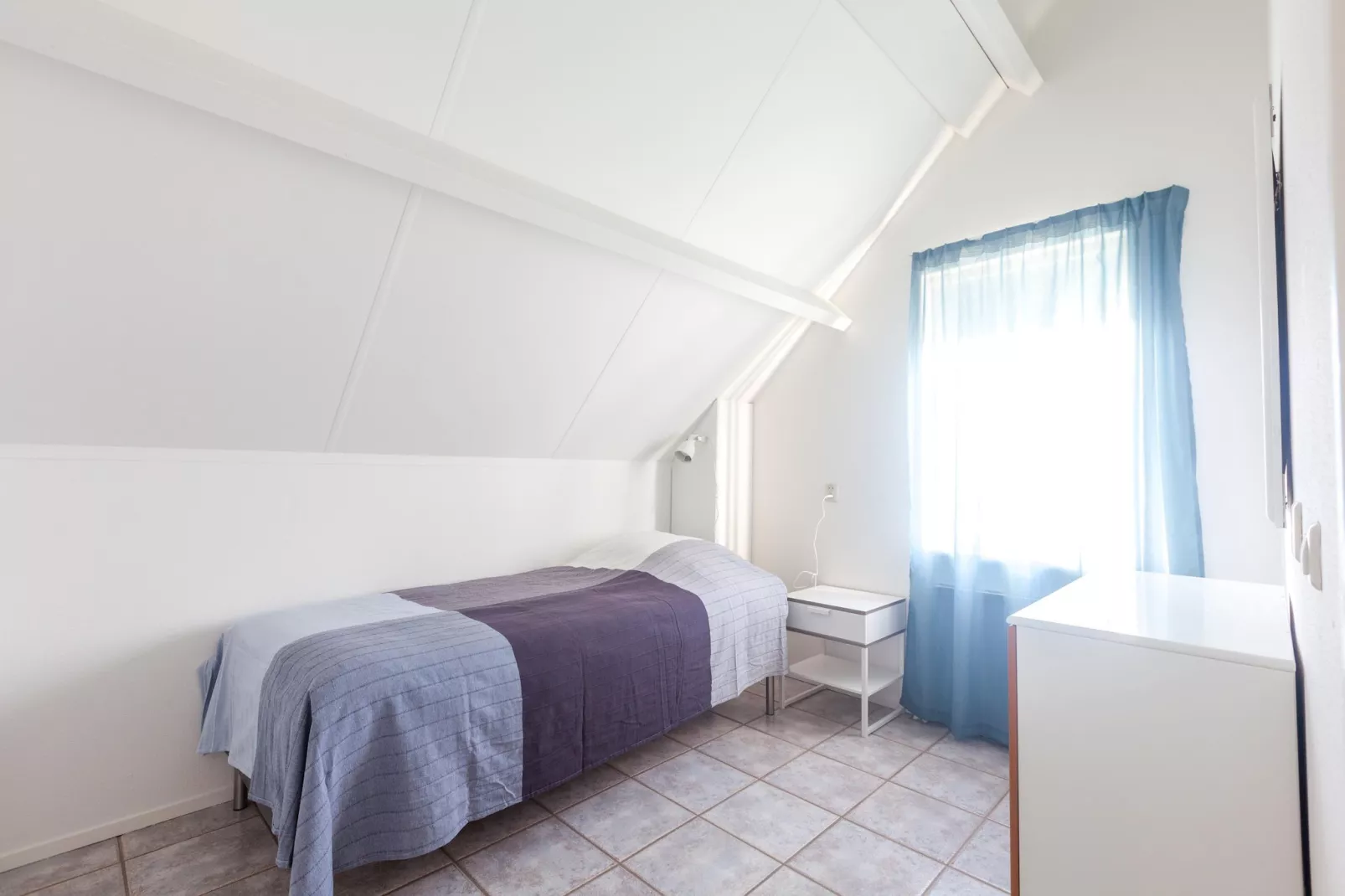 Villapark De Oesterbaai 64-Chambre