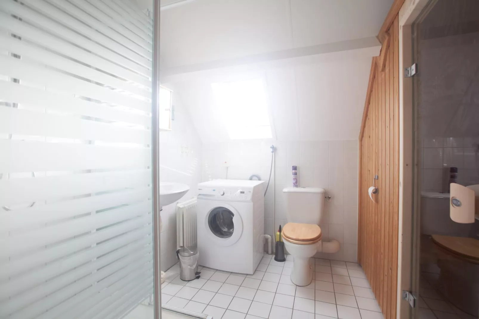 Villapark De Oesterbaai 64-Salle de bain