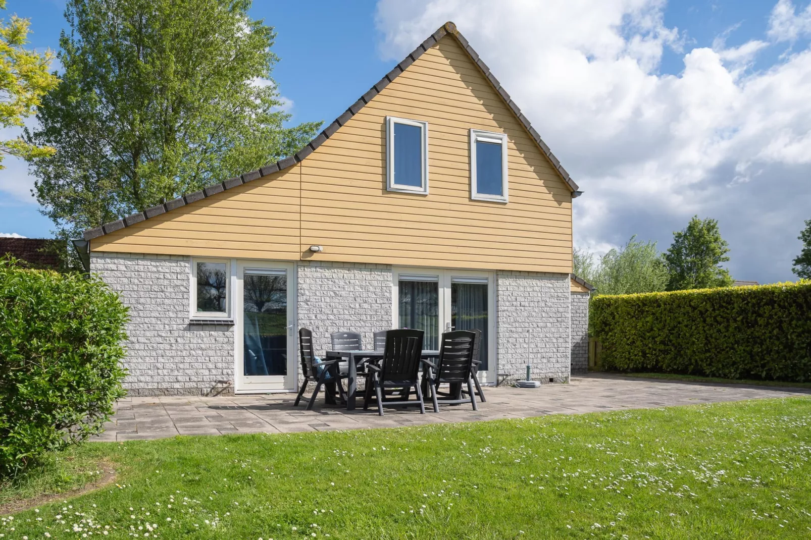 Villapark De Oesterbaai 70-Exterior summer