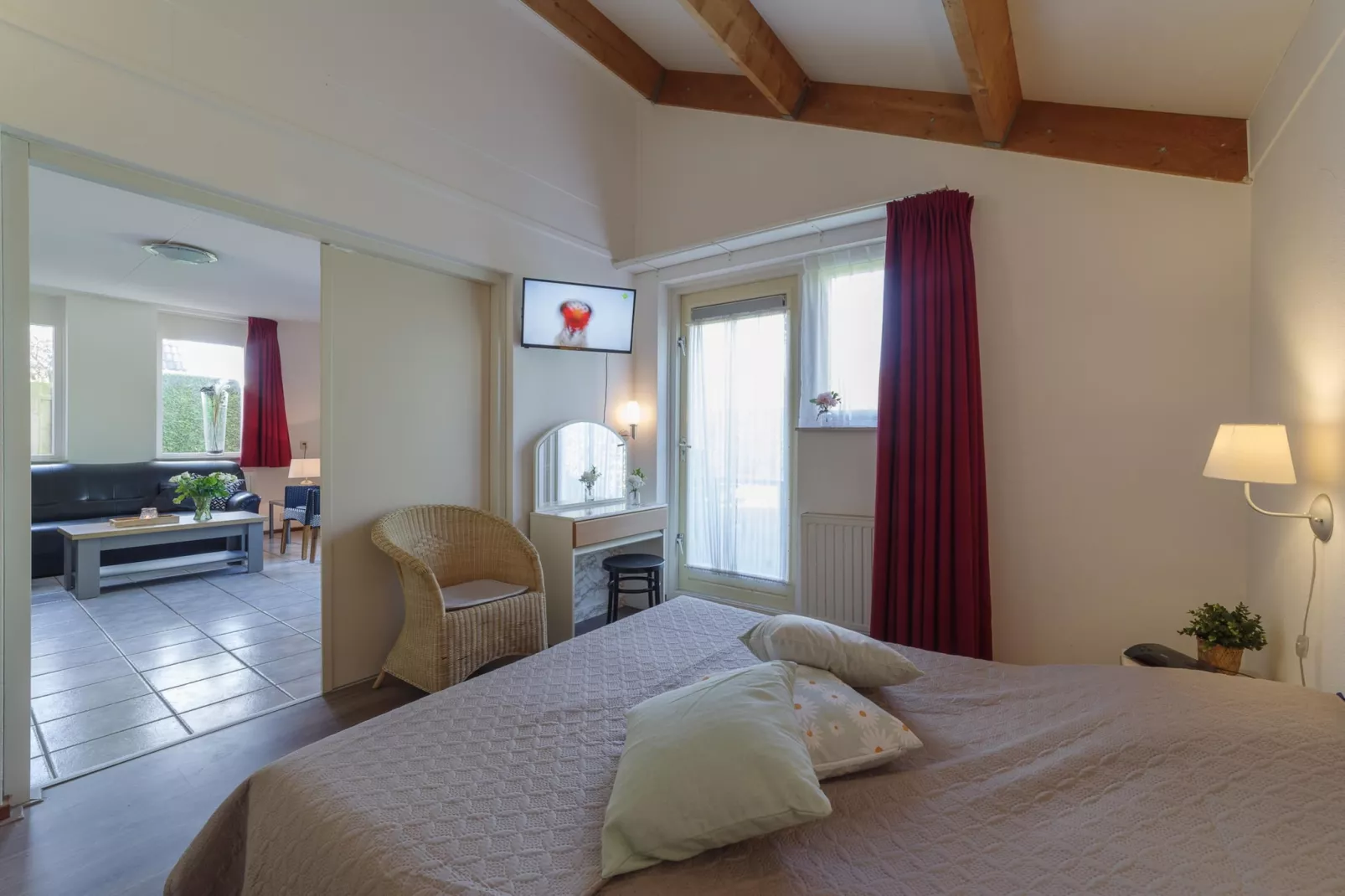 Villapark De Oesterbaai 75-Chambre