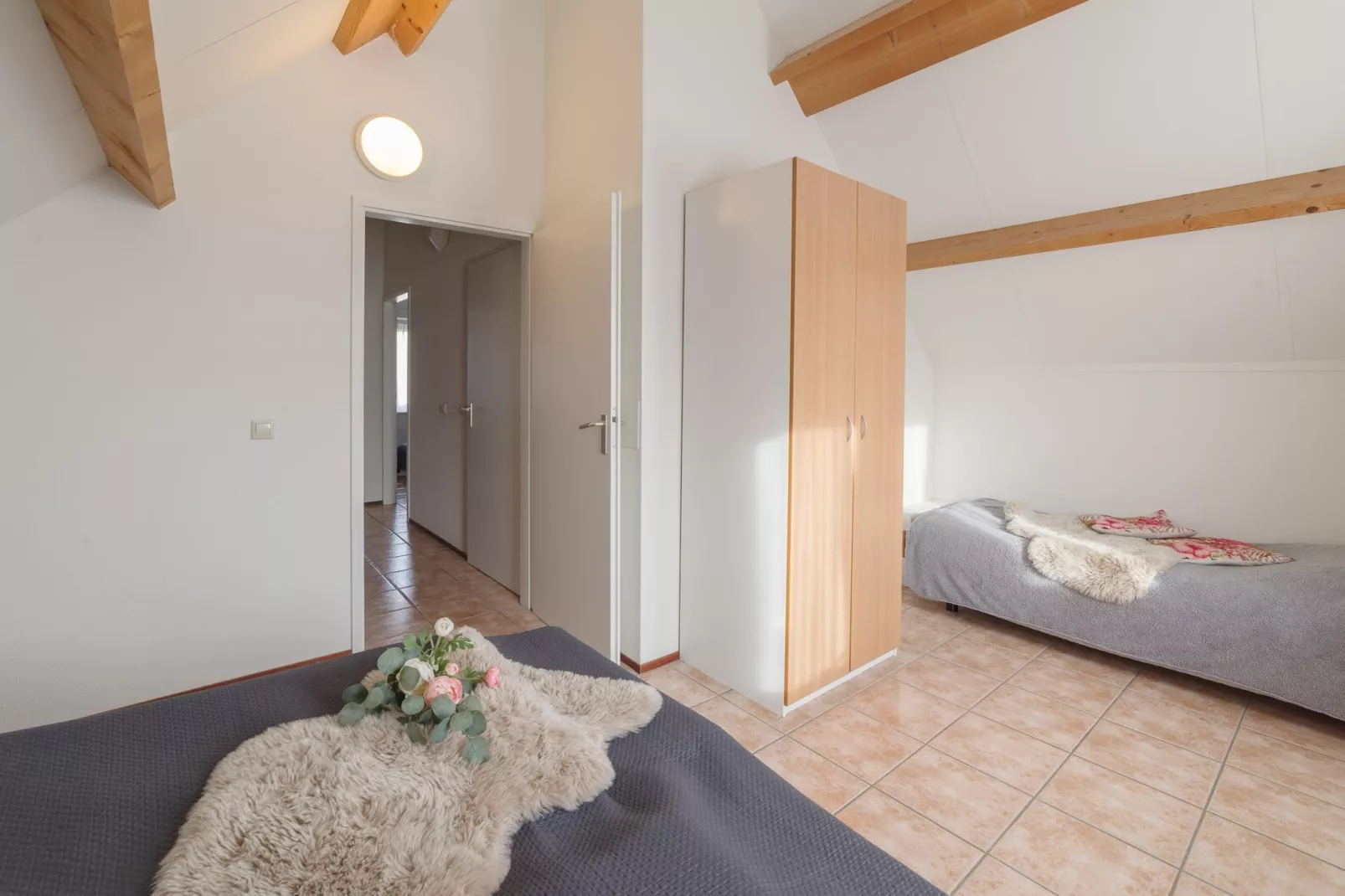 Villapark De Oesterbaai 77-Chambre