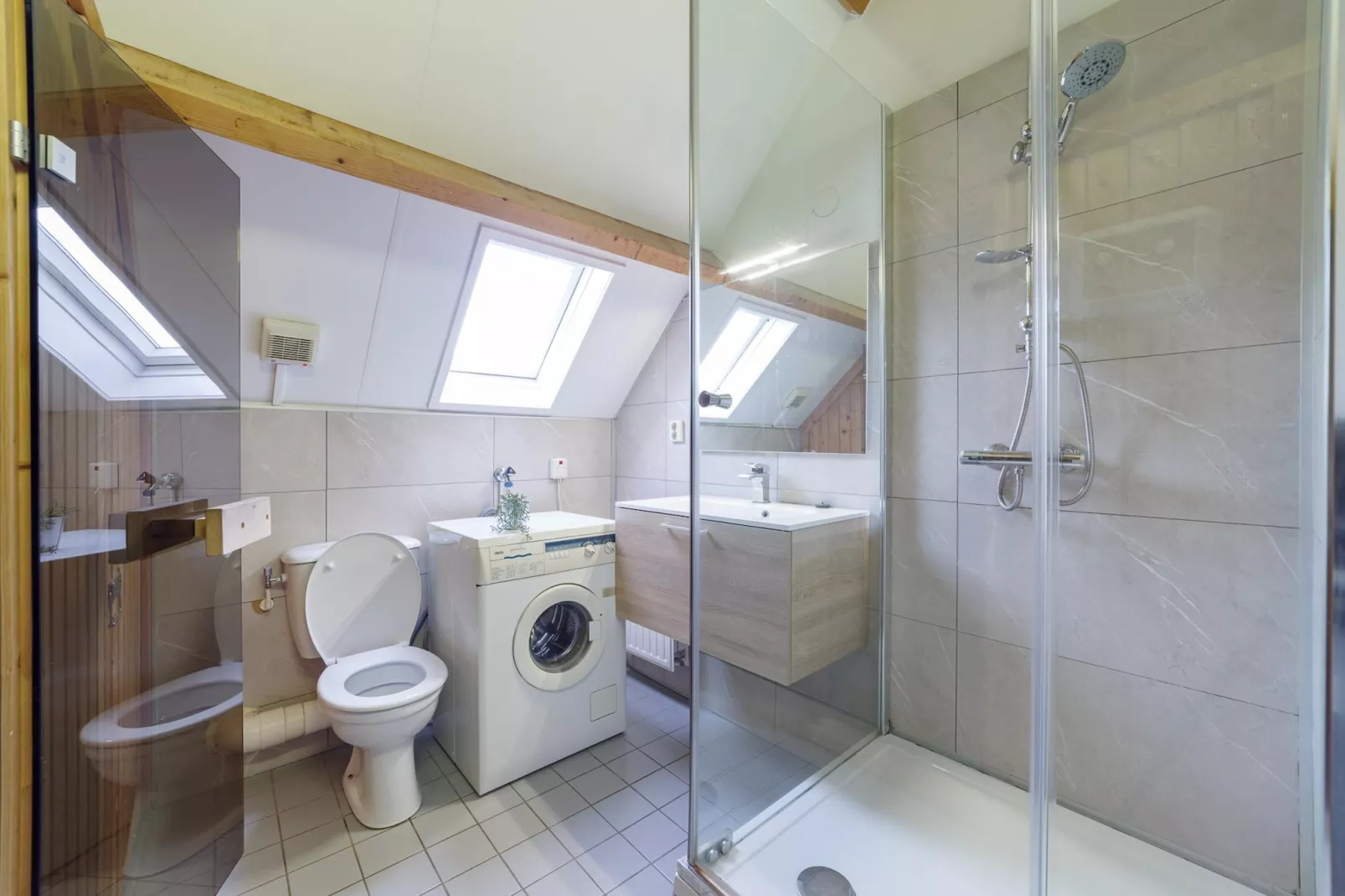 Villapark De Oesterbaai 77-Salle de bain