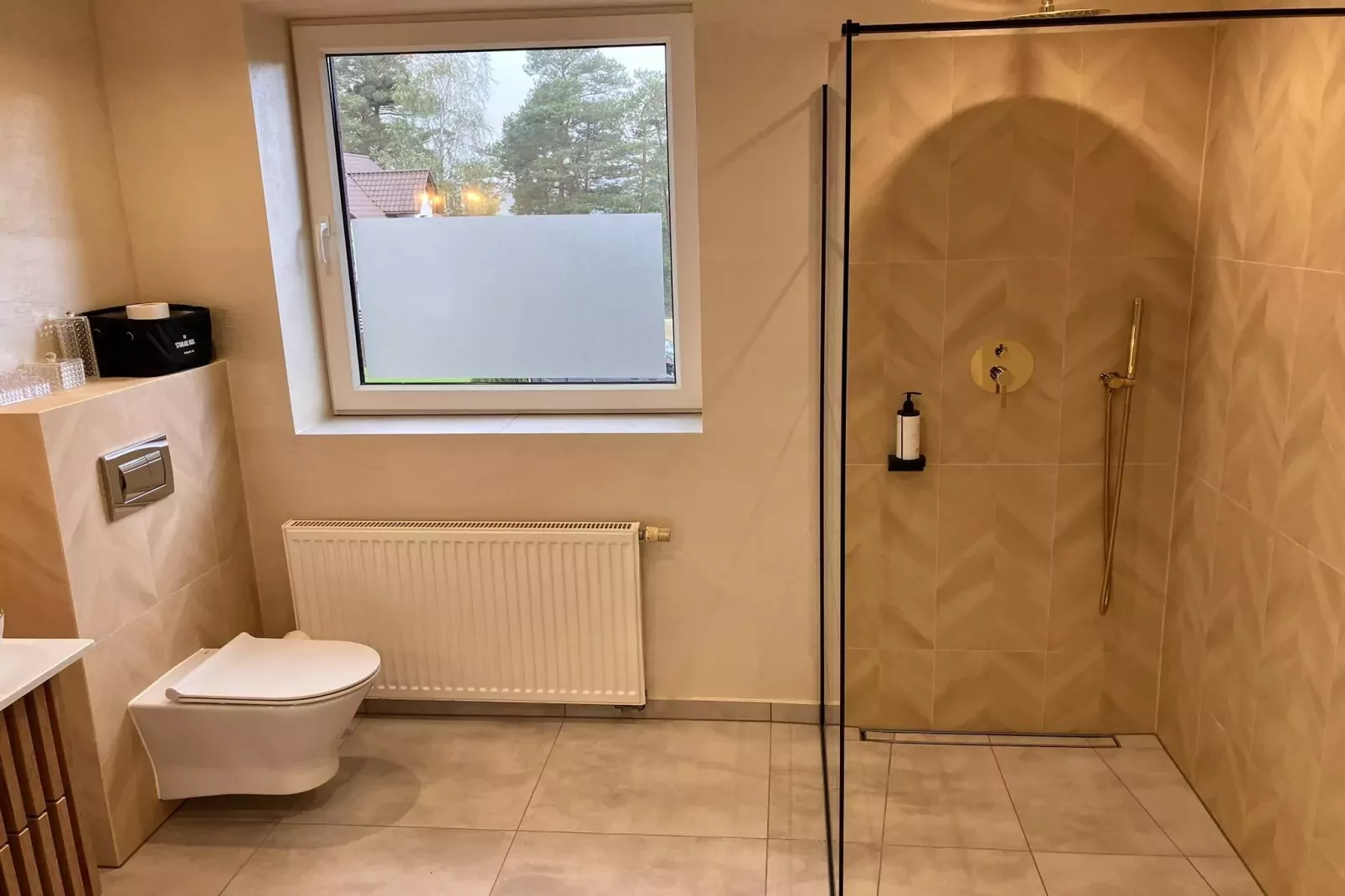 Holiday flat 2nd floor-Bathroom