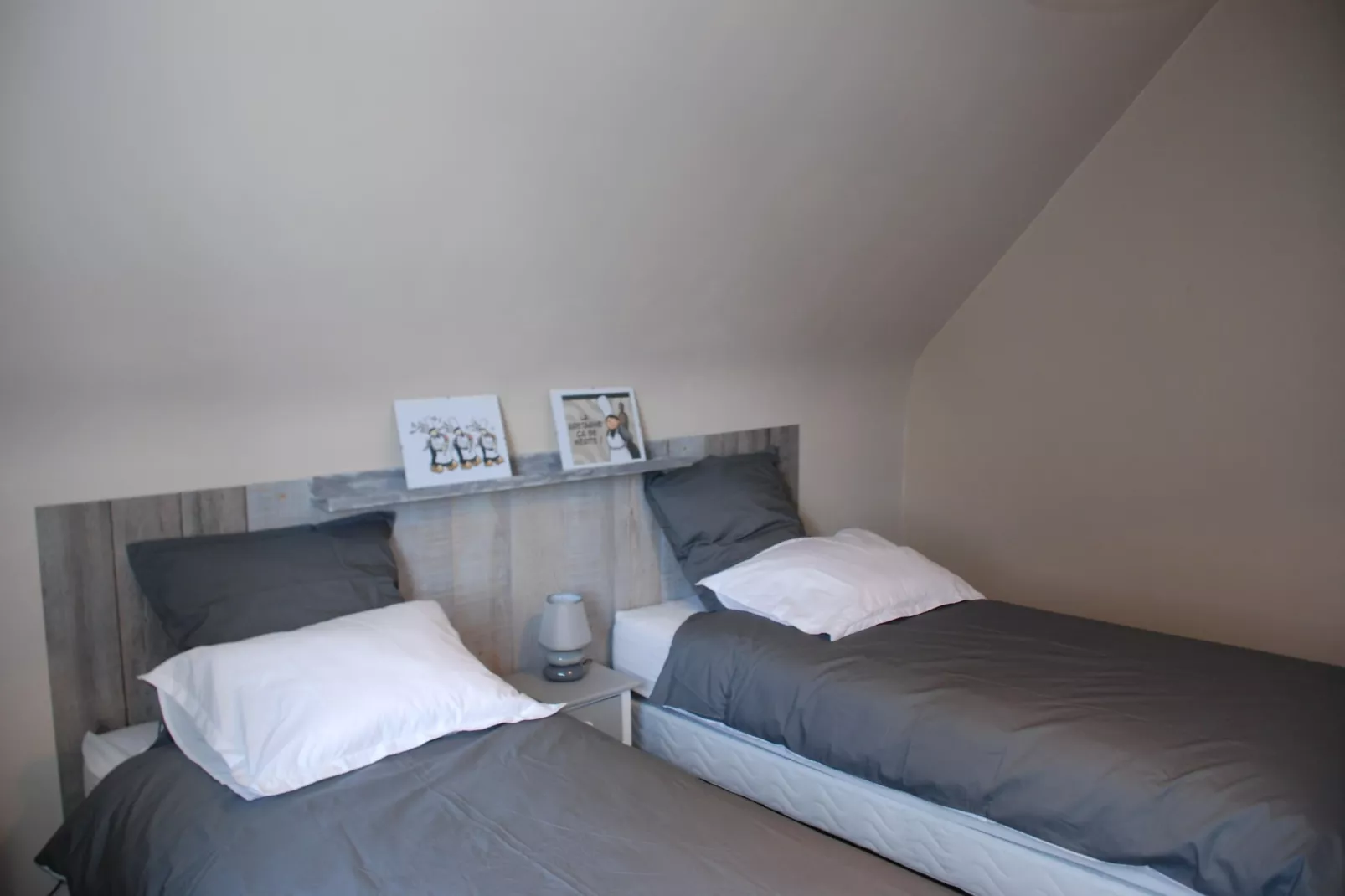 Maison de vacances Trélévern-Chambre