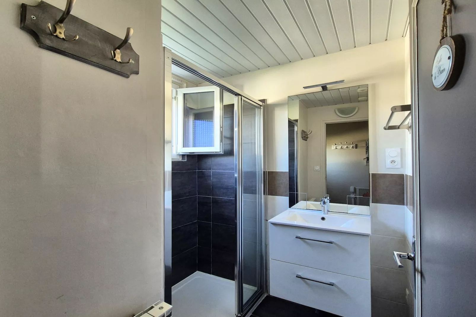 Maison de vacances Trélévern-Salle de bain
